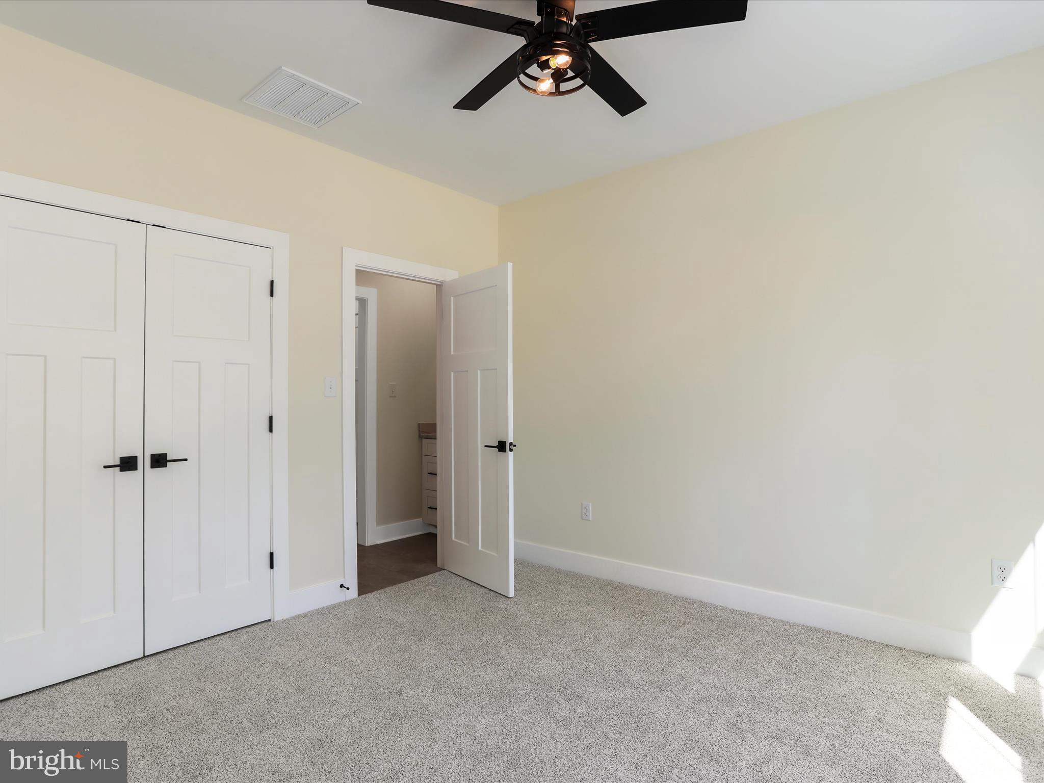 CROSSINGS ON THE POTOMAC - Residential