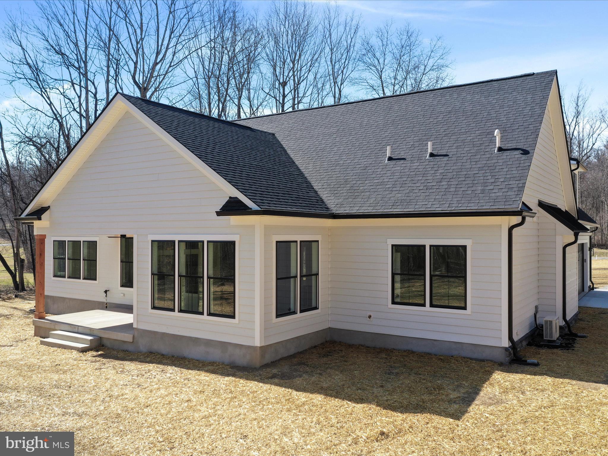 CROSSINGS ON THE POTOMAC - Residential