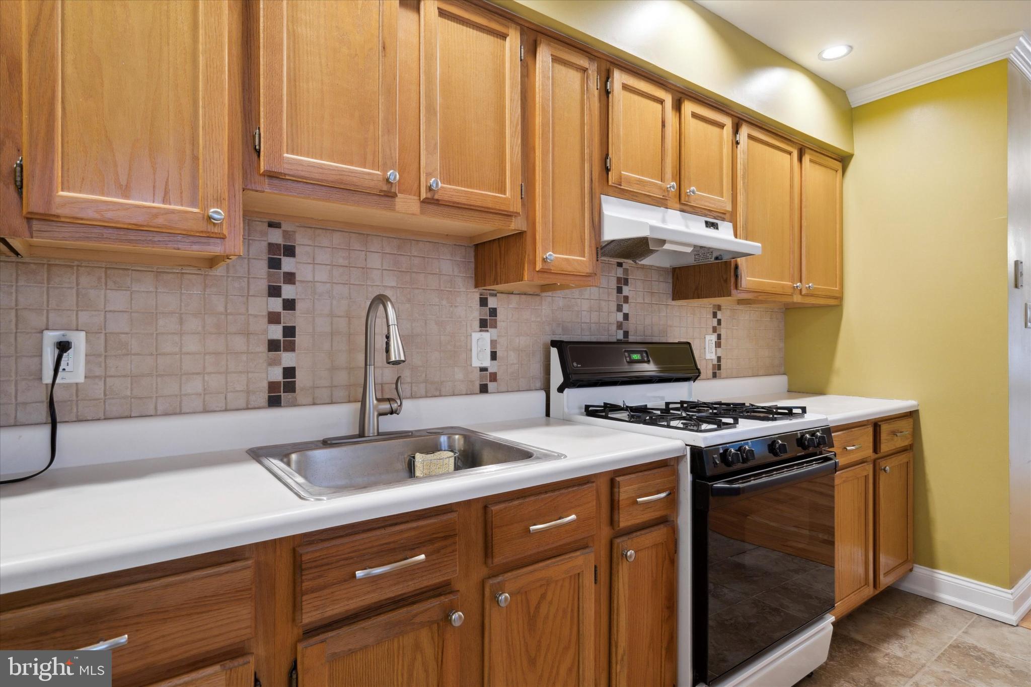 UNIVERSITY CITY - Residential