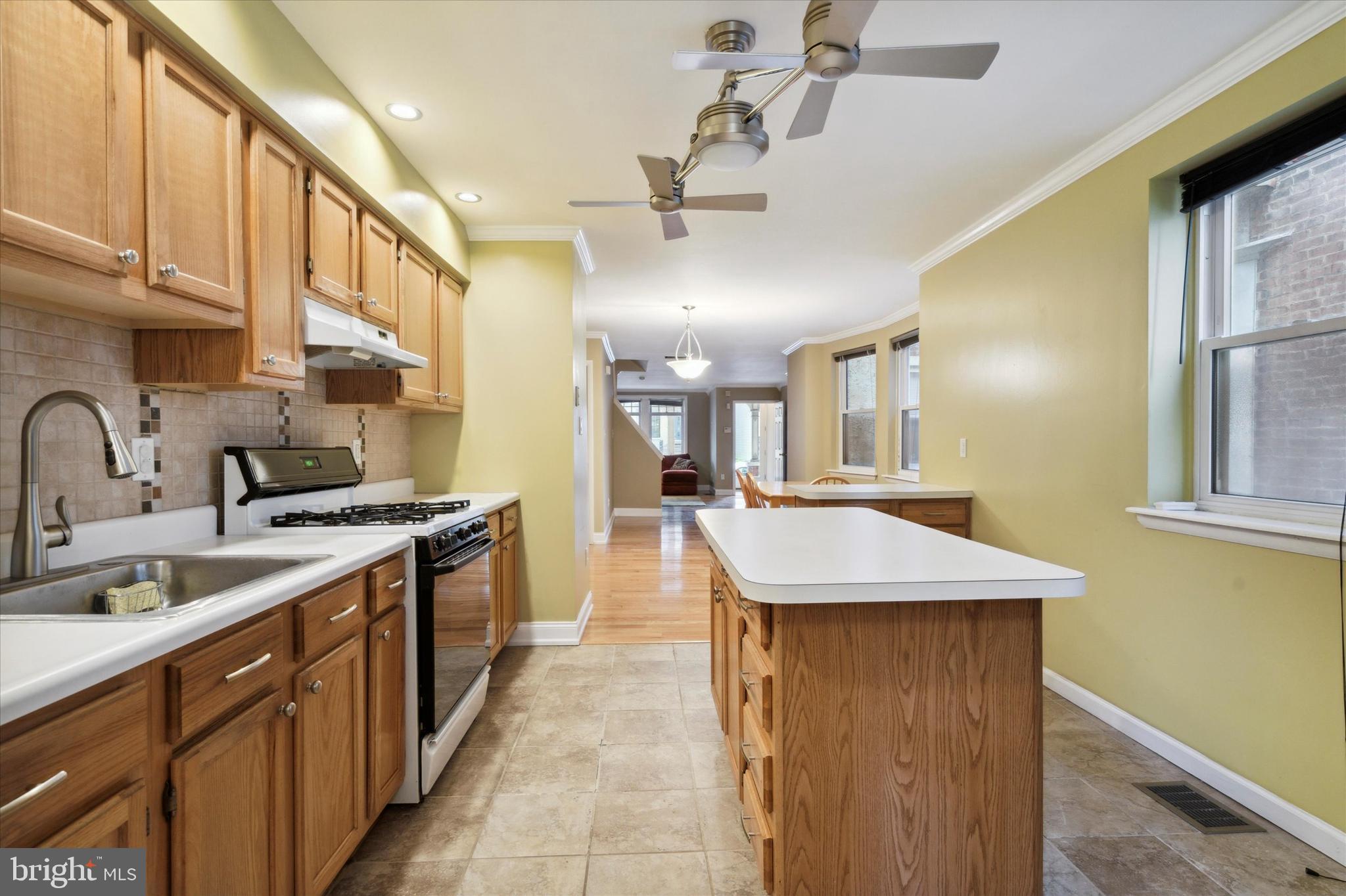 UNIVERSITY CITY - Residential