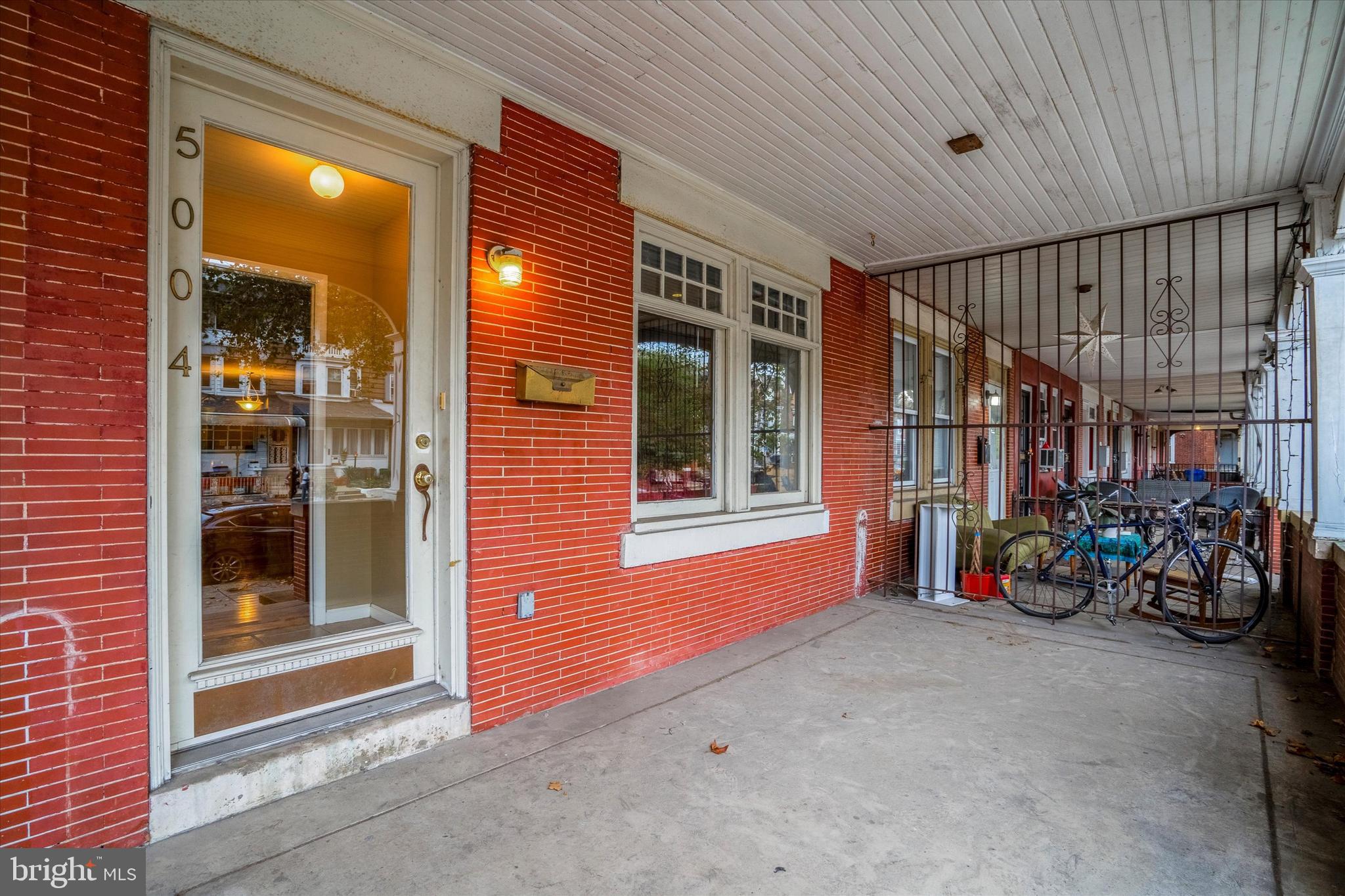 UNIVERSITY CITY - Residential