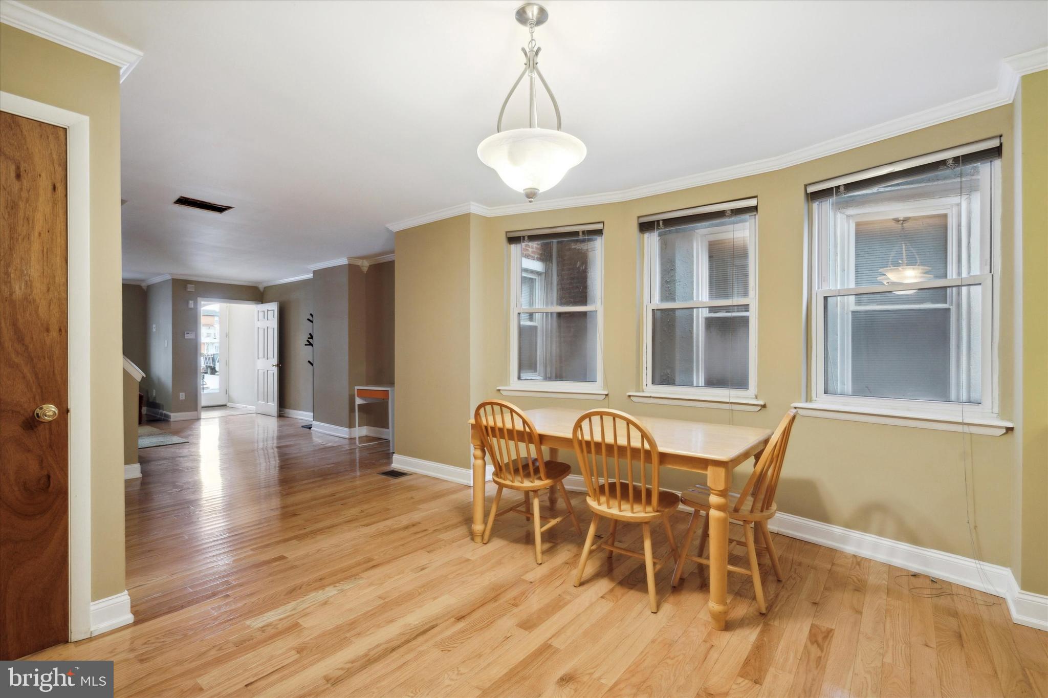 UNIVERSITY CITY - Residential