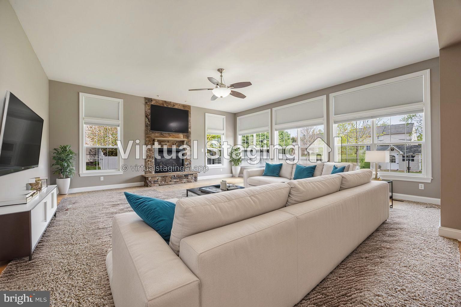 648 GREEN VALLEY WAY