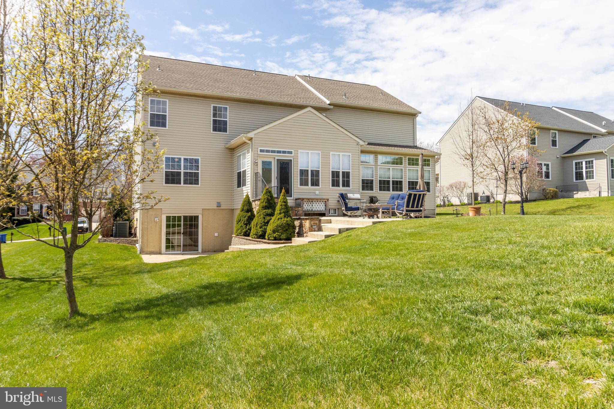 648 GREEN VALLEY WAY