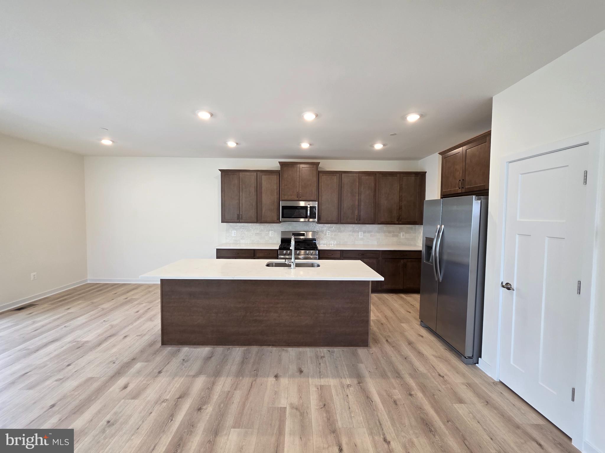 GILBERT MEADOWS - Residential