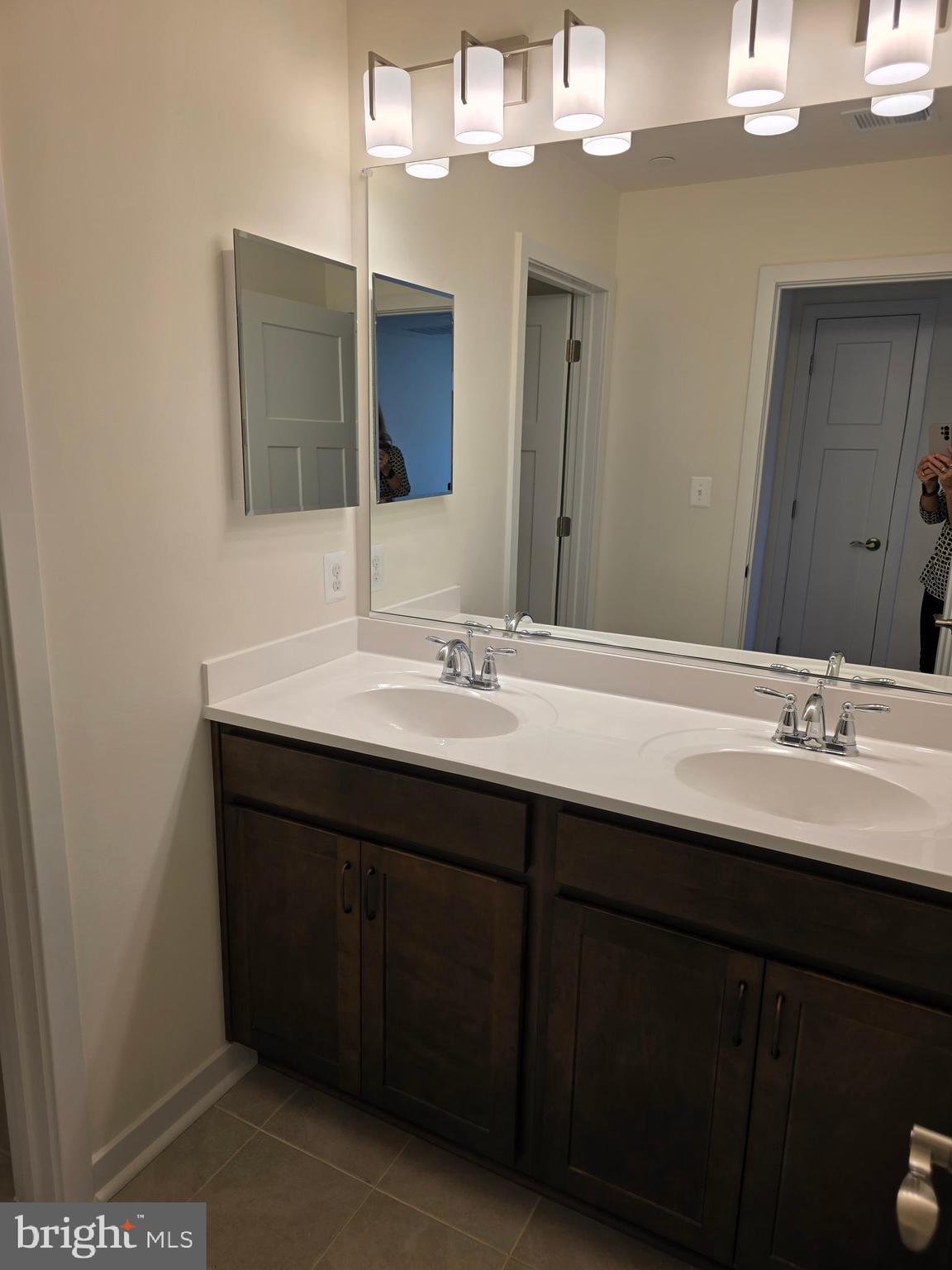 GILBERT MEADOWS - Residential