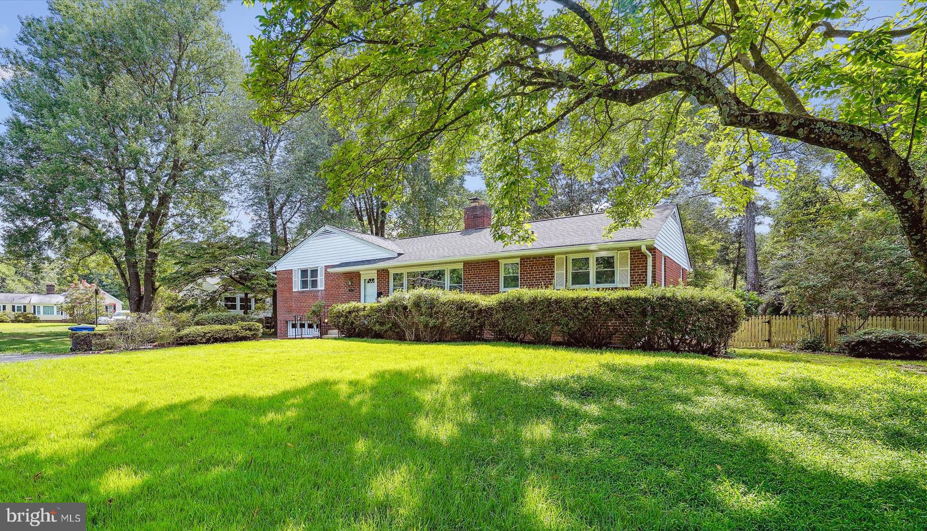 SLEEPY HOLLOW KNOLL - Residential Lease