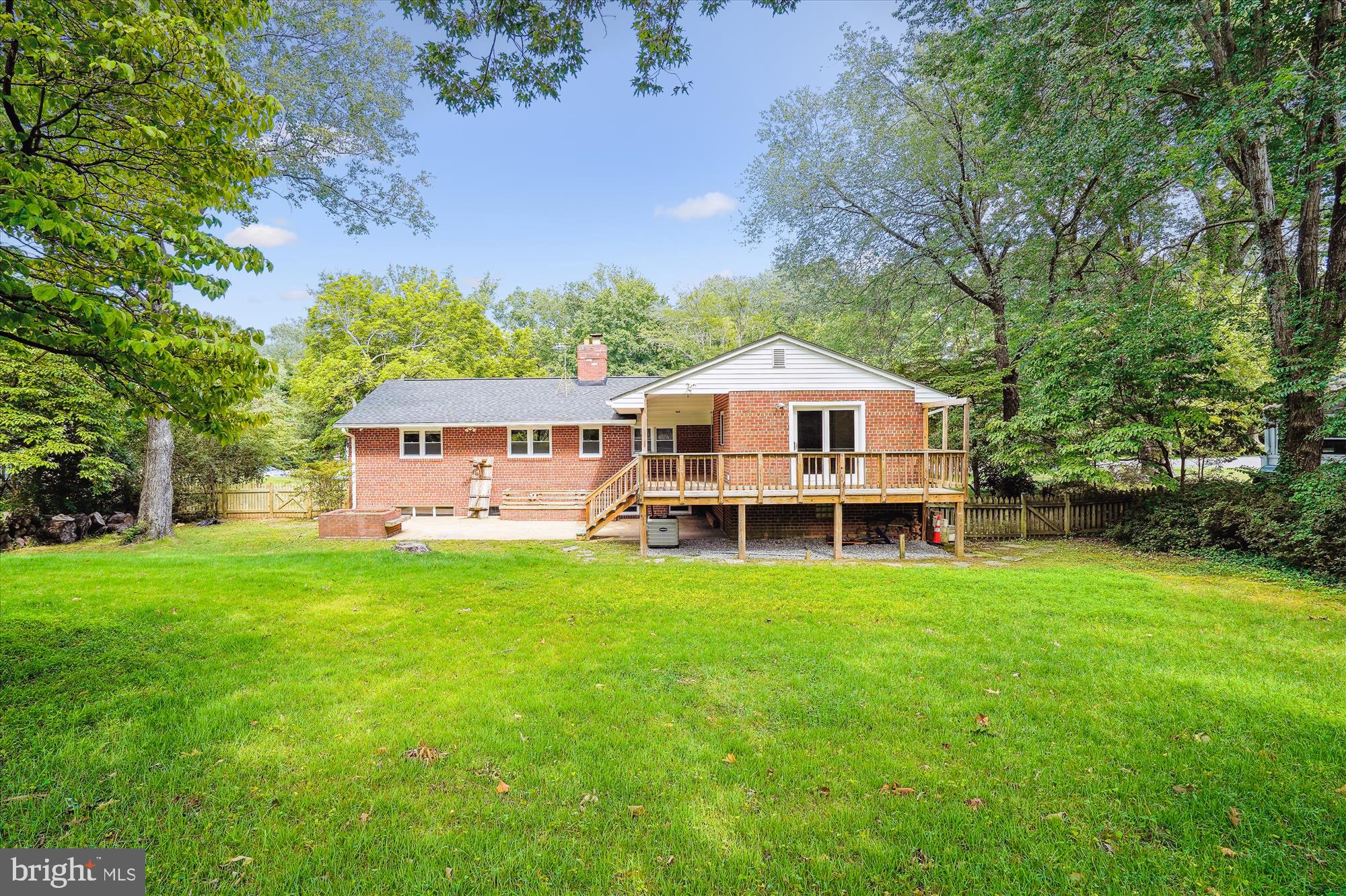 SLEEPY HOLLOW KNOLL - Residential Lease