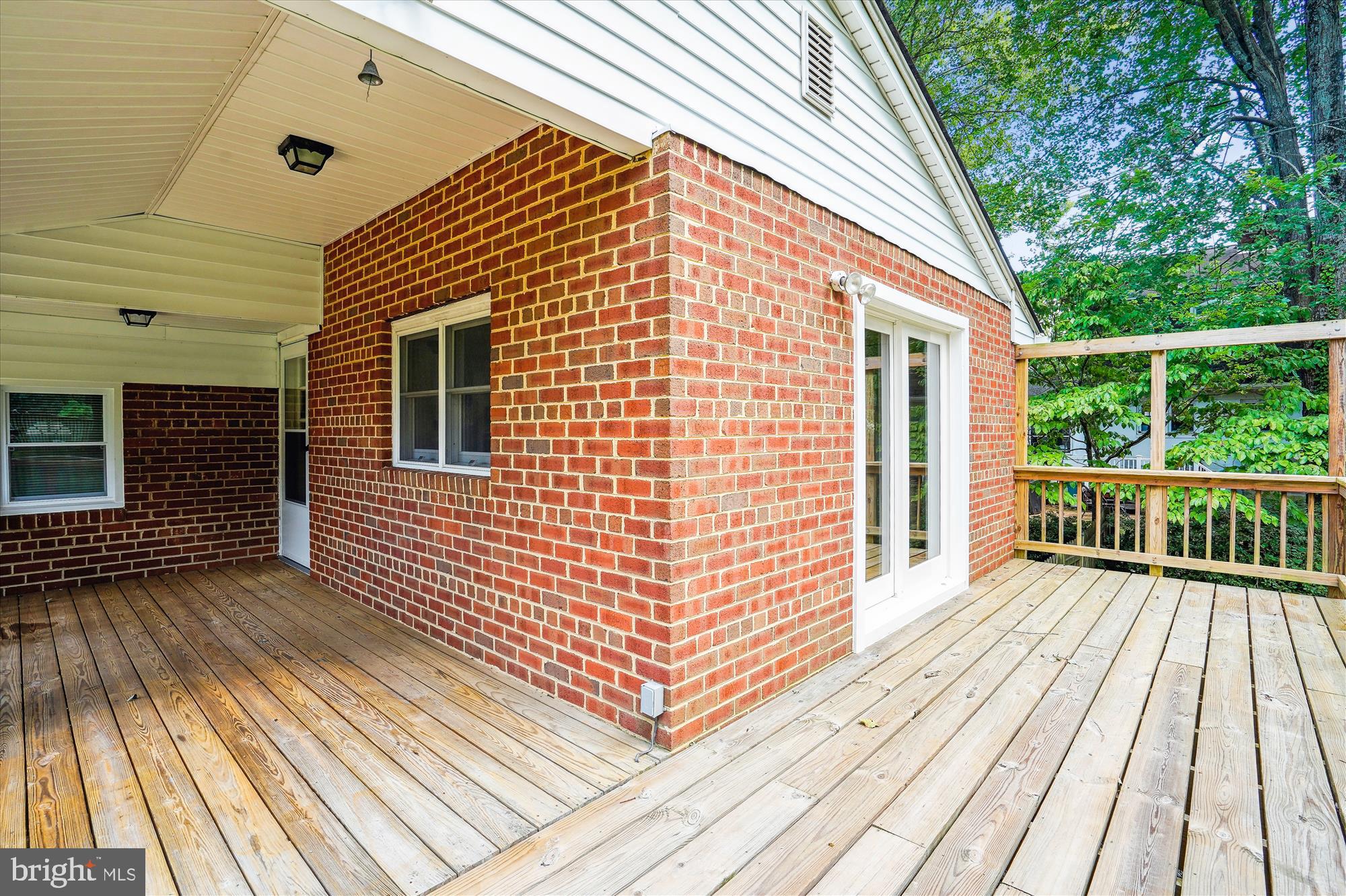 SLEEPY HOLLOW KNOLL - Residential Lease