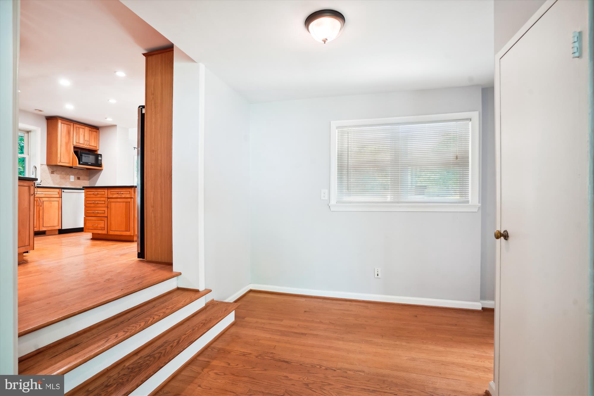 SLEEPY HOLLOW KNOLL - Residential Lease