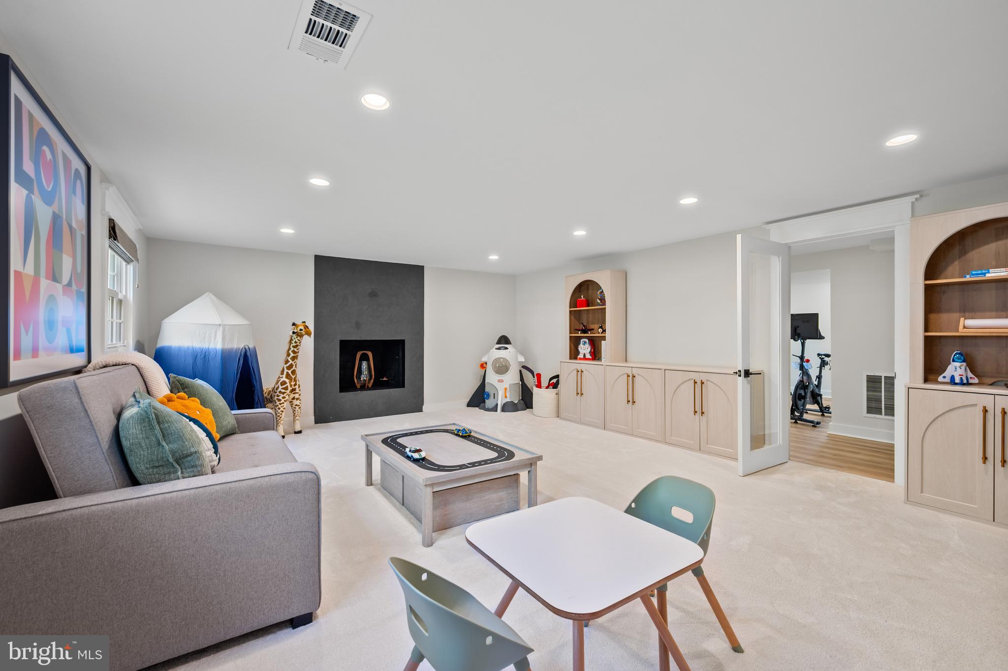 GARRETT PARK ESTATES - Residential