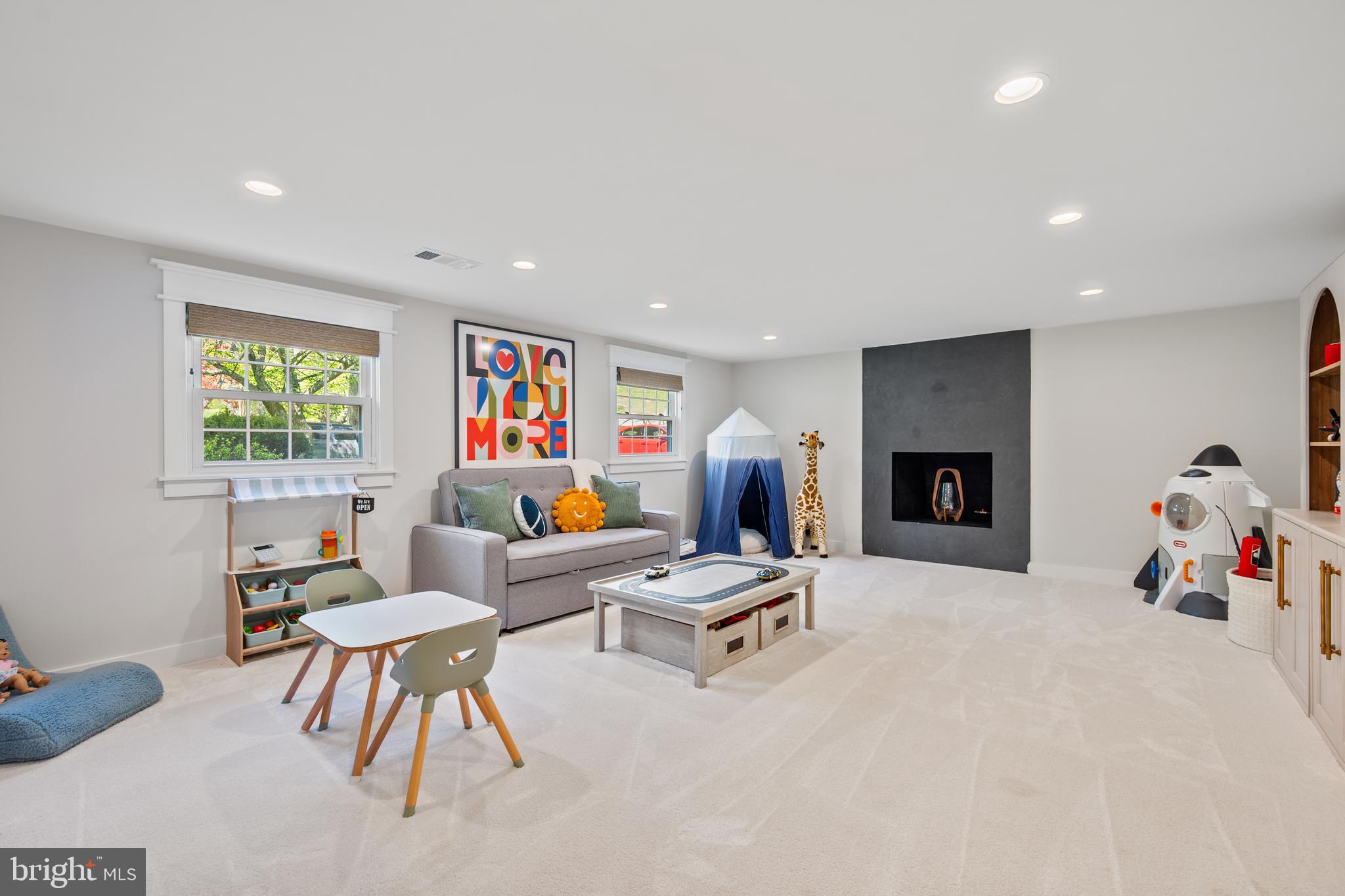 GARRETT PARK ESTATES - Residential