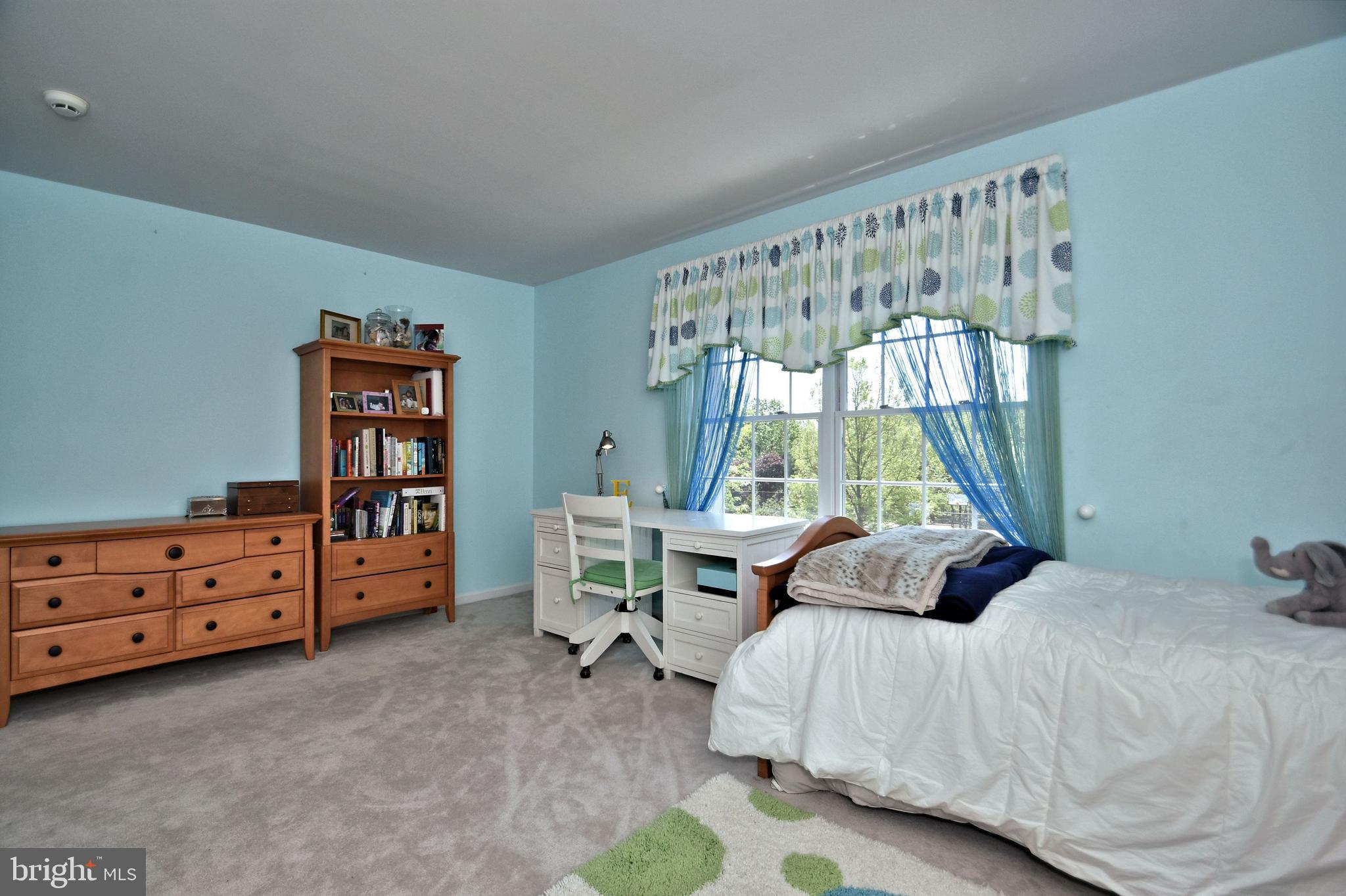 LONGMEADOW - Residential