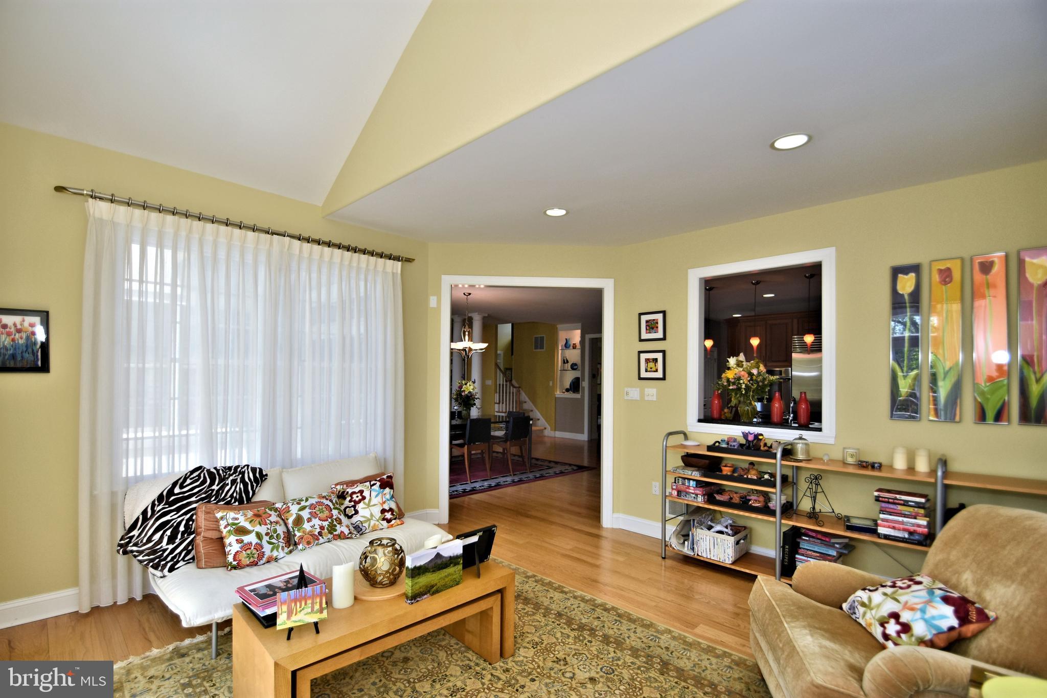 LONGMEADOW - Residential