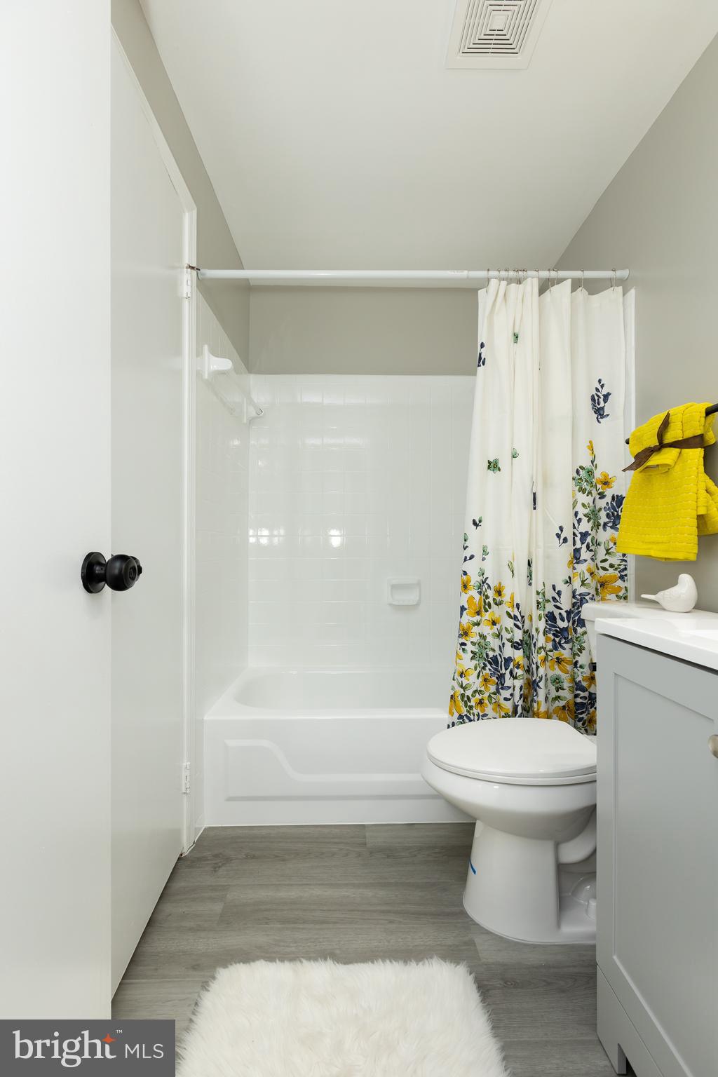 LAKE VILLAGE MANOR - Residential