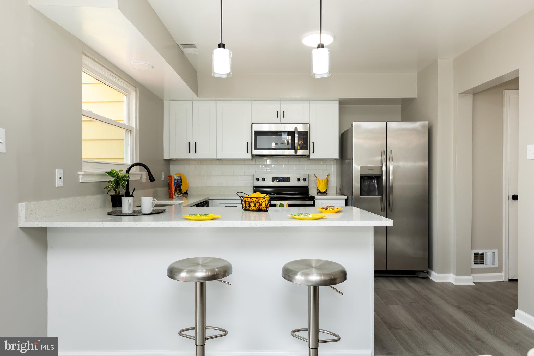 LAKE VILLAGE MANOR - Residential