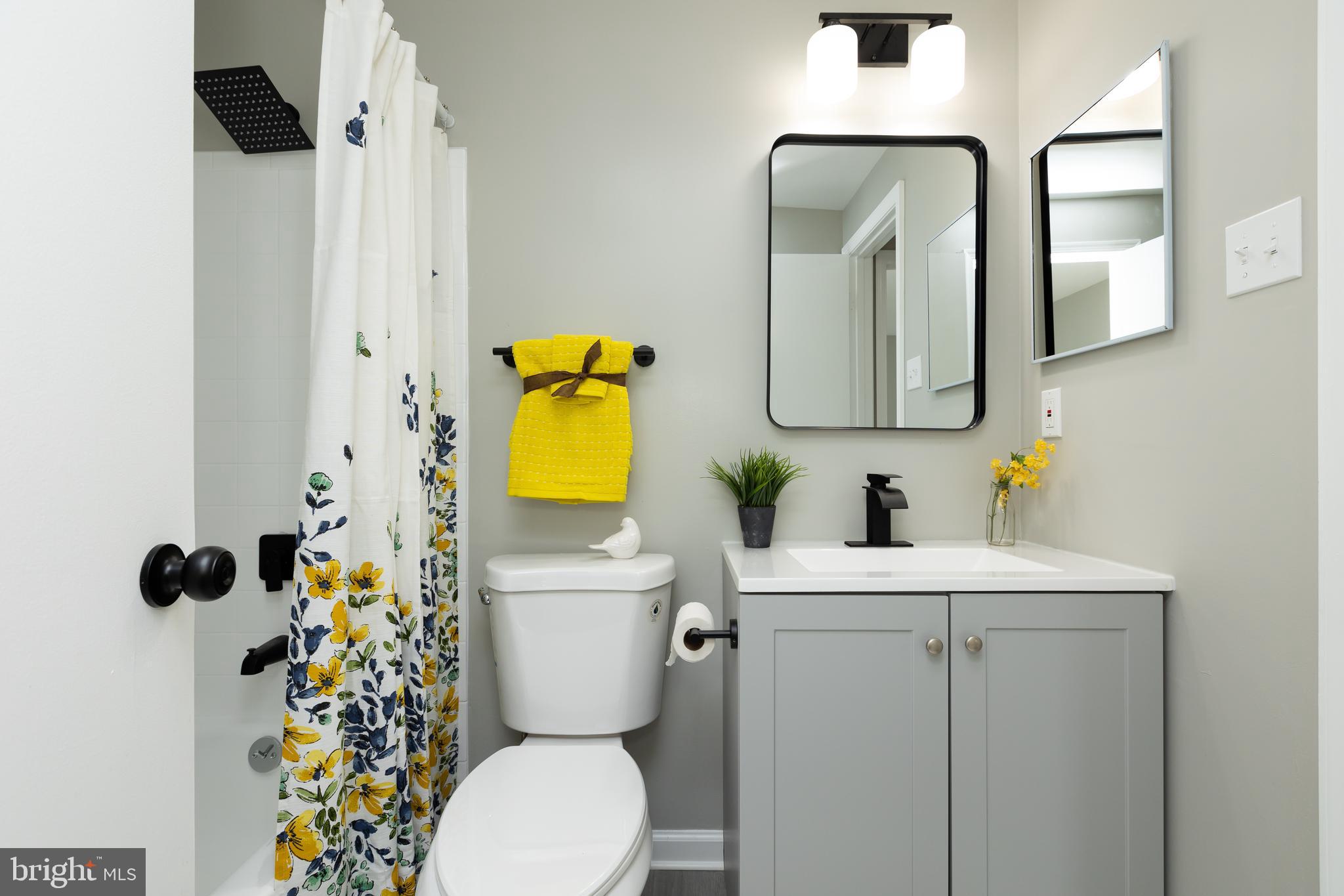 LAKE VILLAGE MANOR - Residential