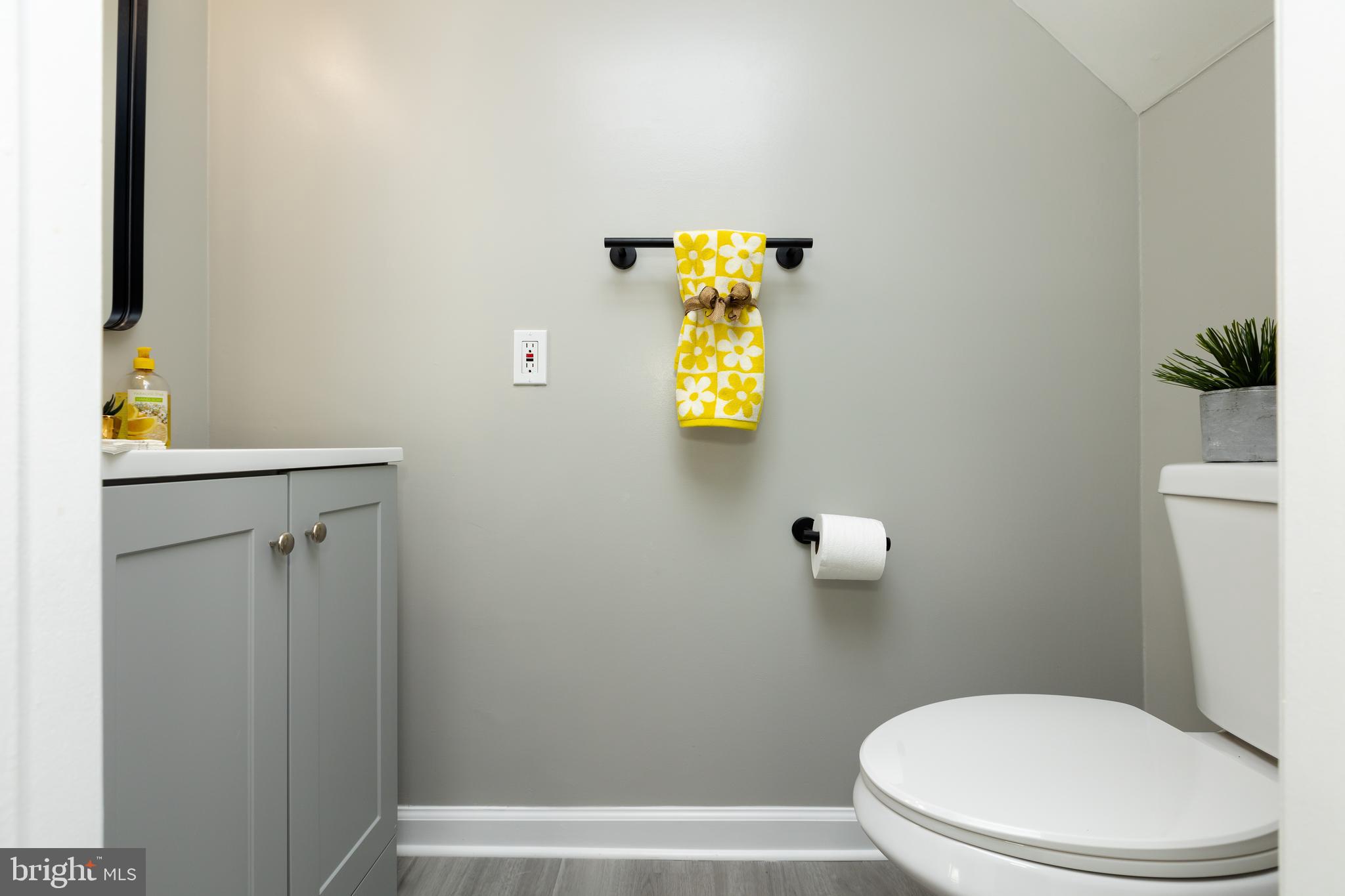 LAKE VILLAGE MANOR - Residential