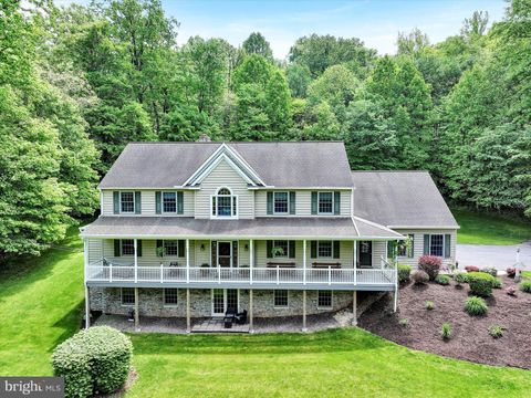Photo of 190 Mountain Road, Denver, PA 17517 (MLS # PALA2051106)