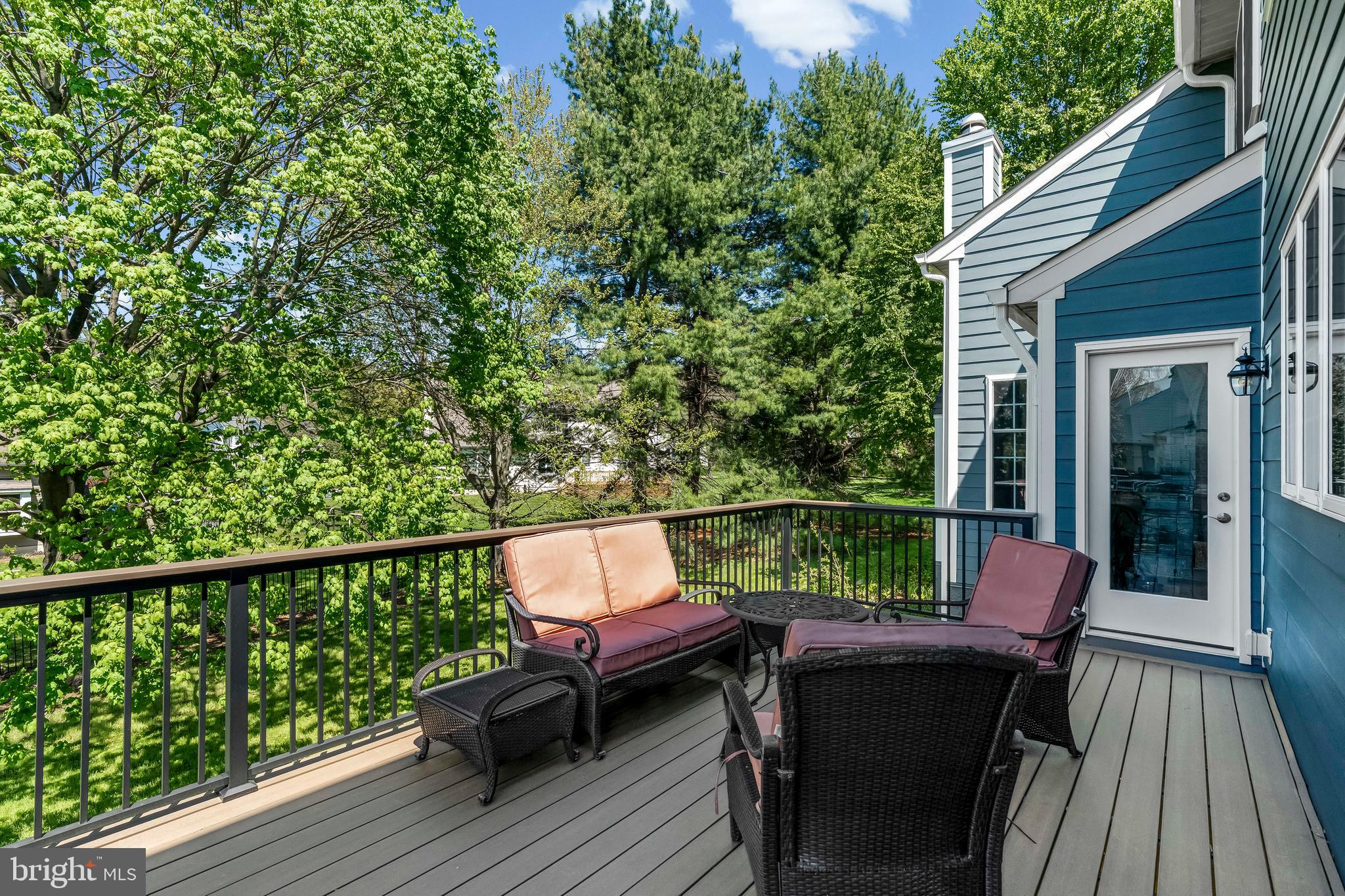 WILLOWDALE CROSSIN - Residential