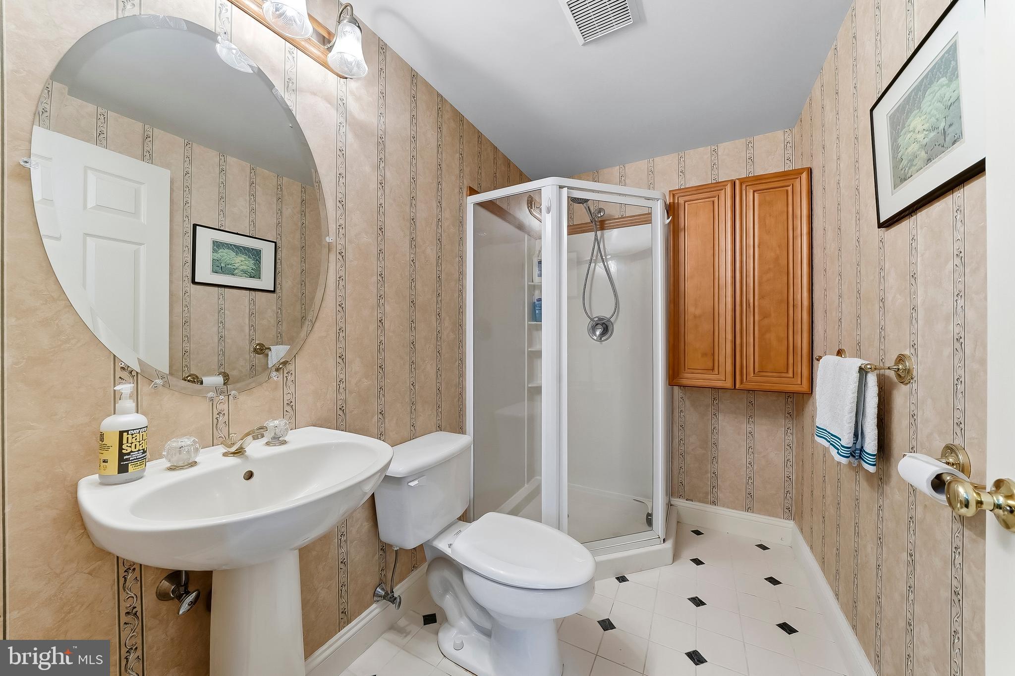 WILLOWDALE CROSSIN - Residential