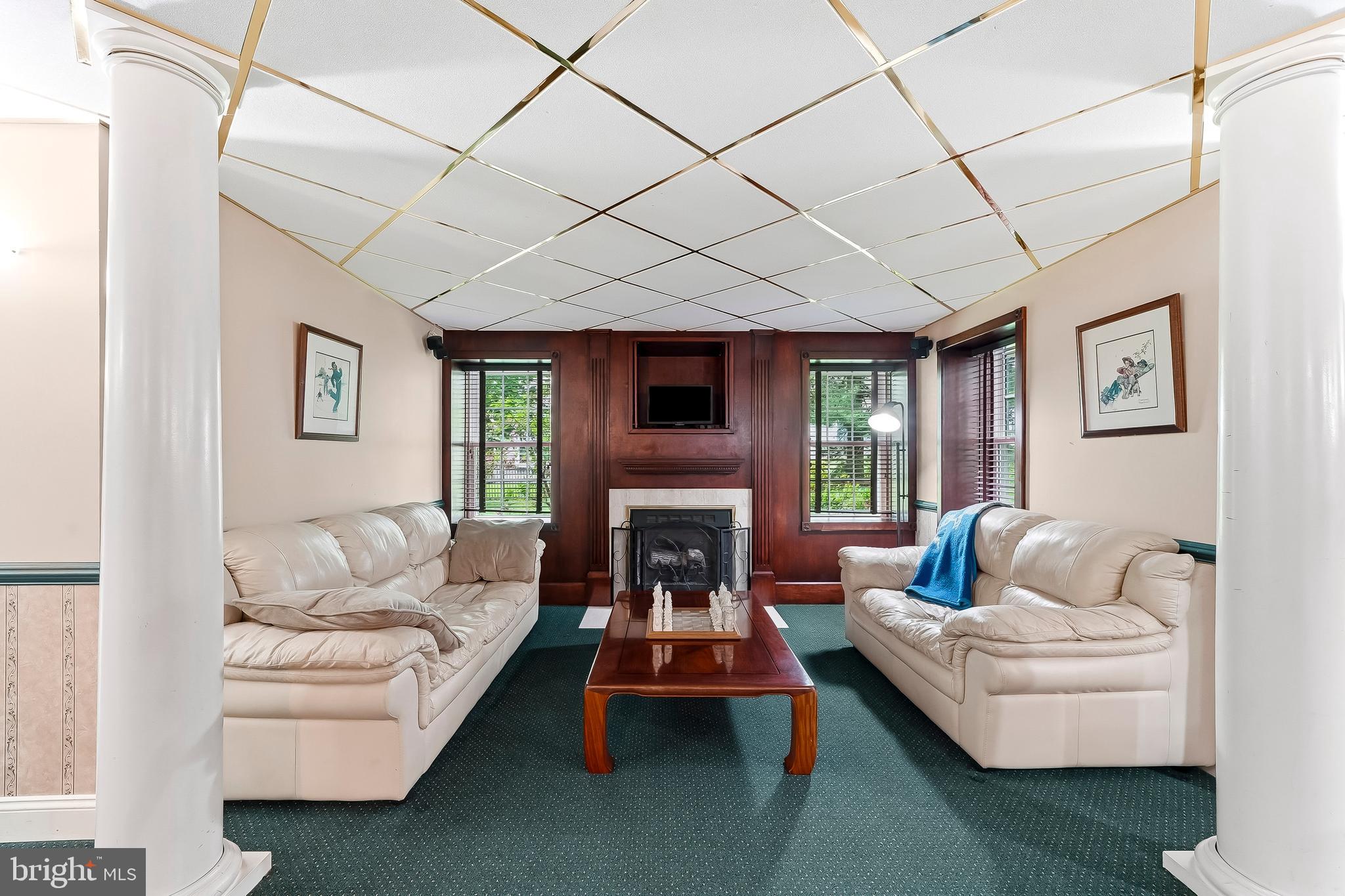 WILLOWDALE CROSSIN - Residential