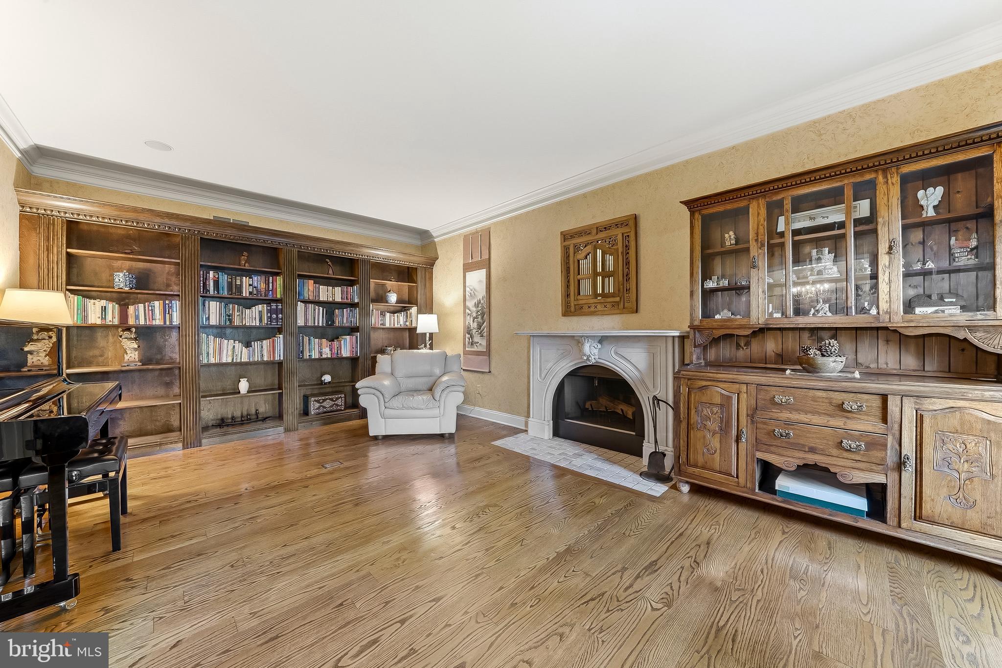 WILLOWDALE CROSSIN - Residential