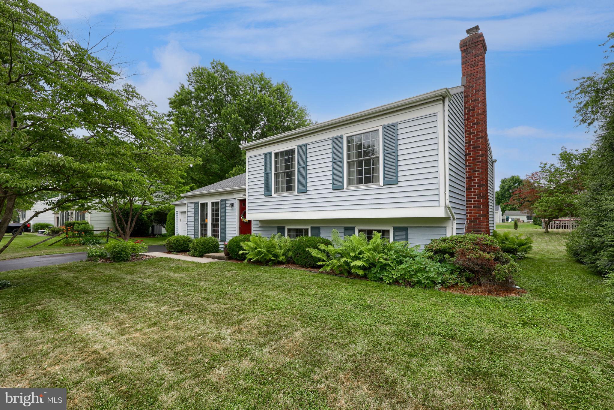 2514 SPLIT RAIL DRIVE
