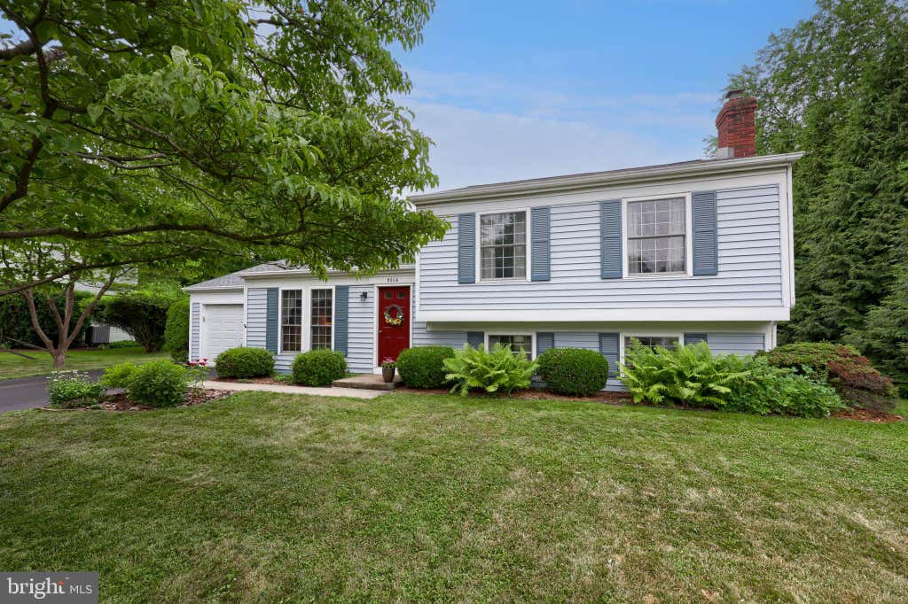Photo of 2514 Split Rail Drive, EAST PETERSBURG, PA 17520 (MLS # PALA2090608)