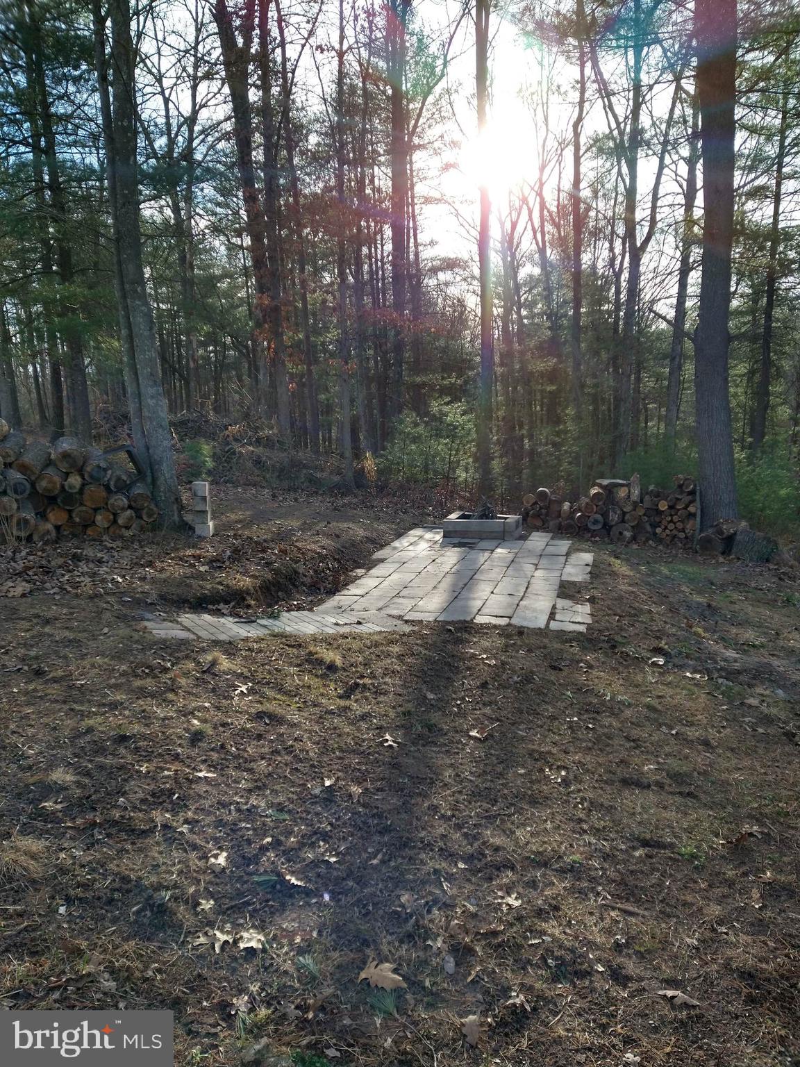 HICKORY CORNER - Residential