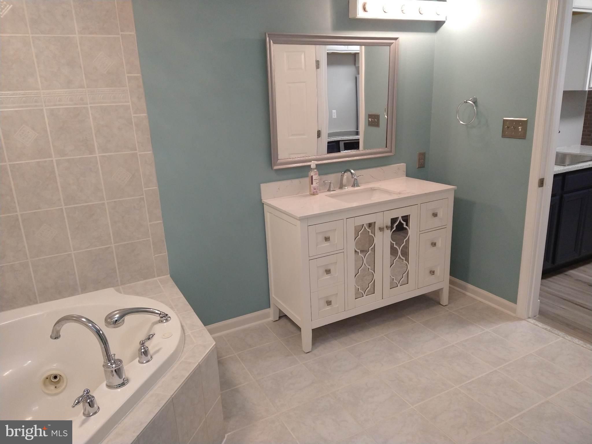 HICKORY CORNER - Residential