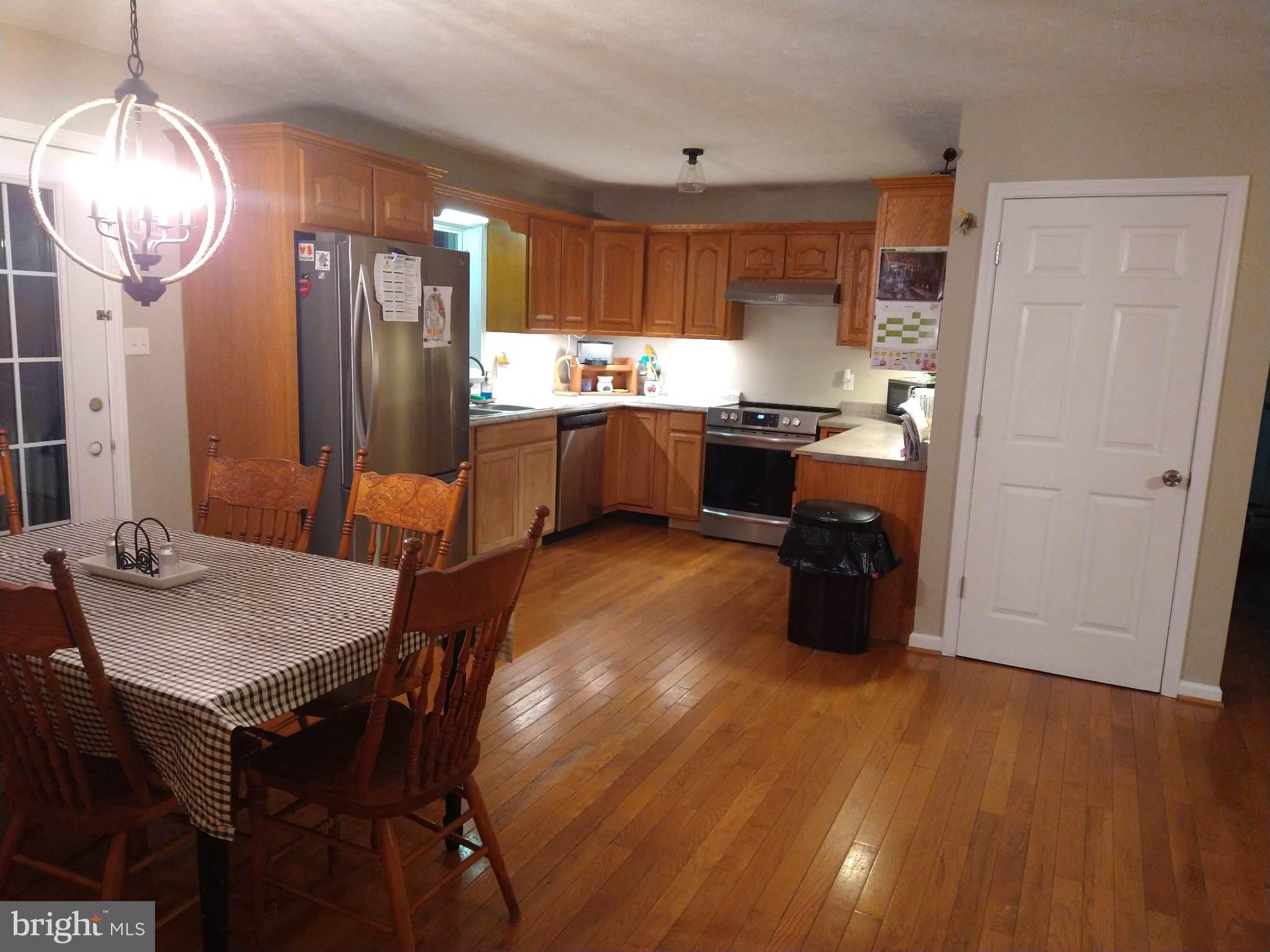 HICKORY CORNER - Residential