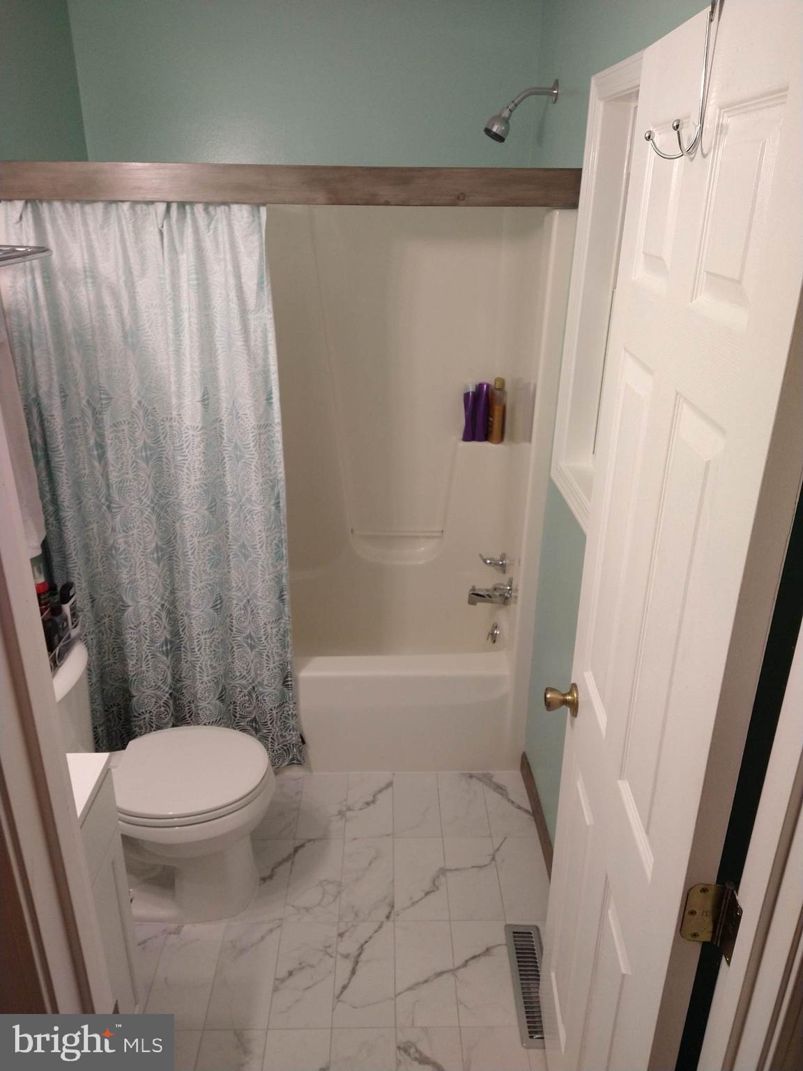 HICKORY CORNER - Residential