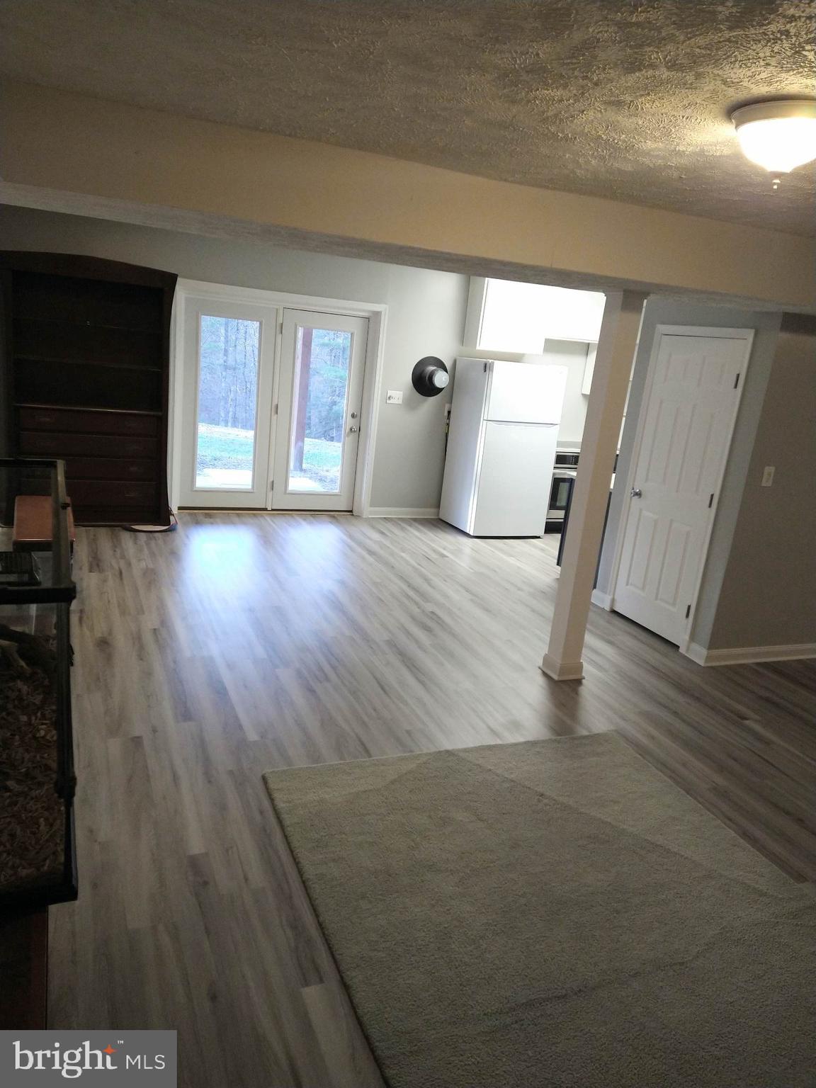 HICKORY CORNER - Residential