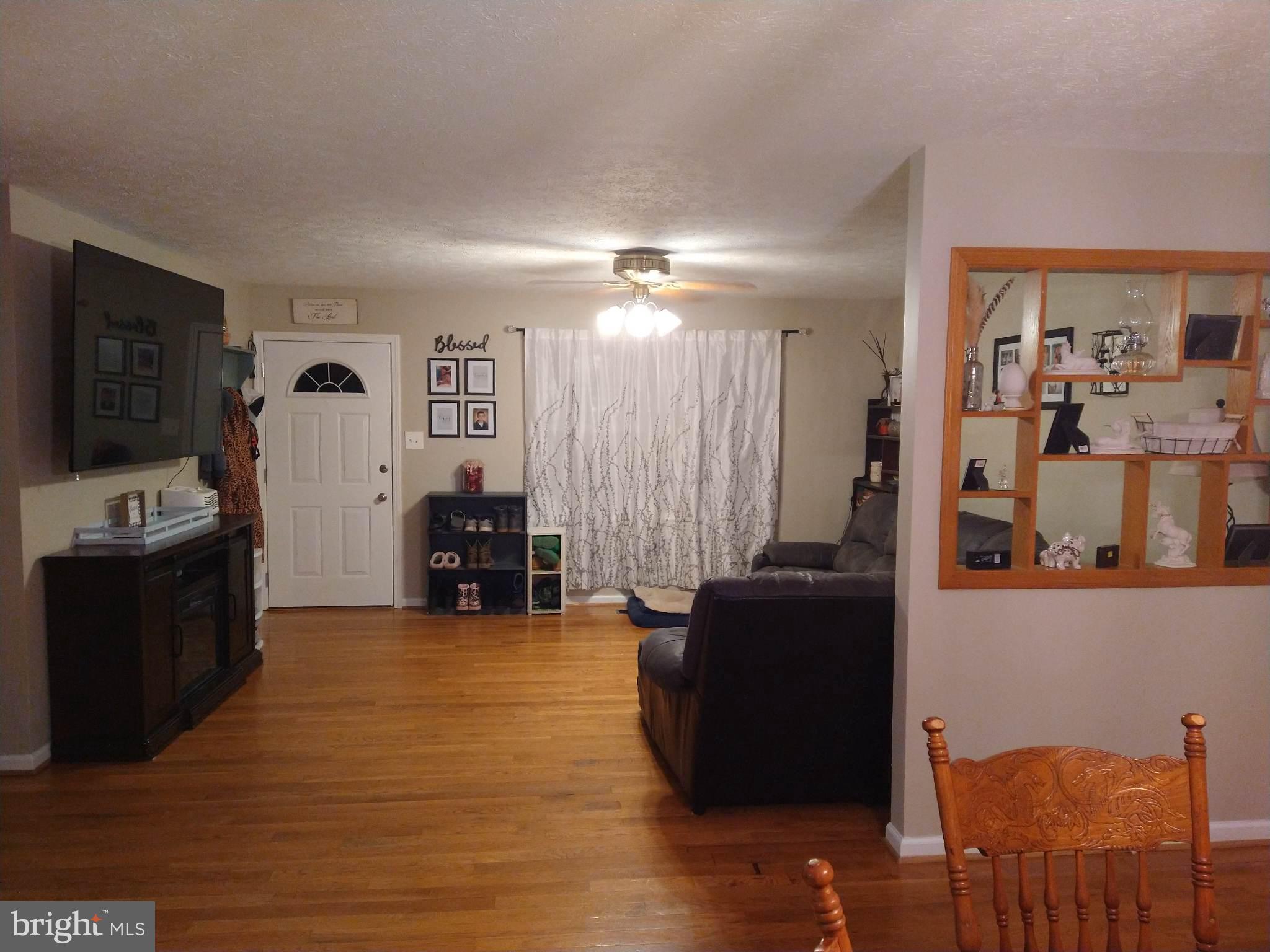 HICKORY CORNER - Residential