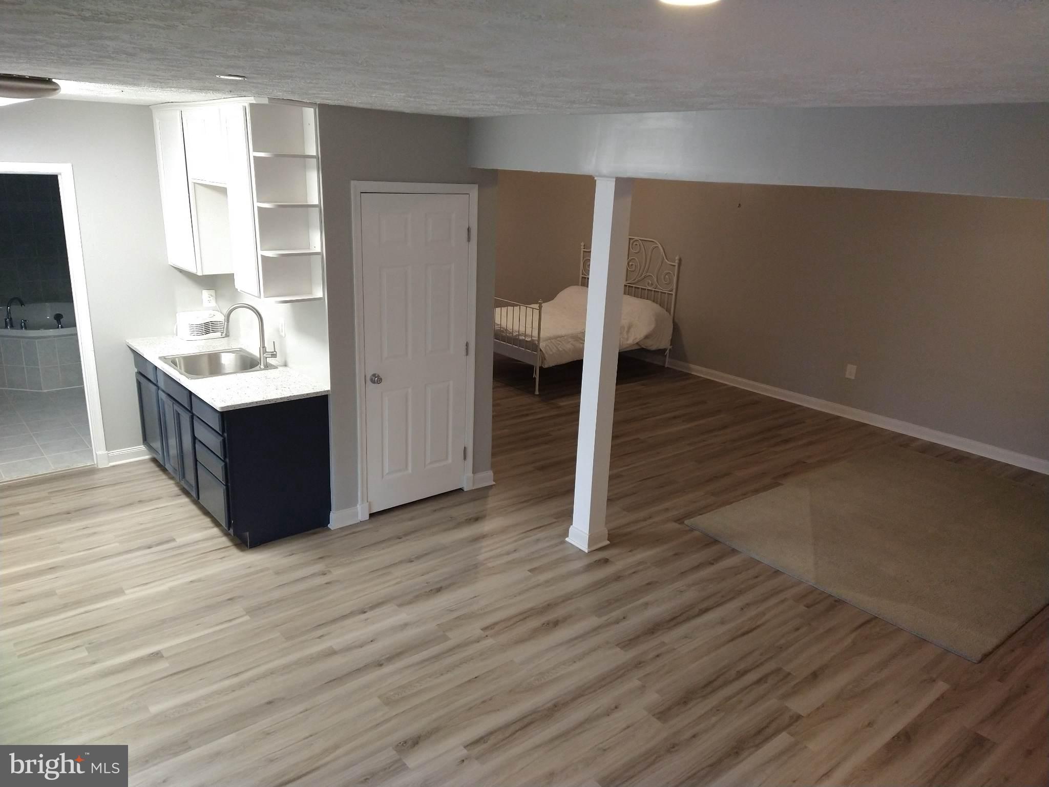 HICKORY CORNER - Residential