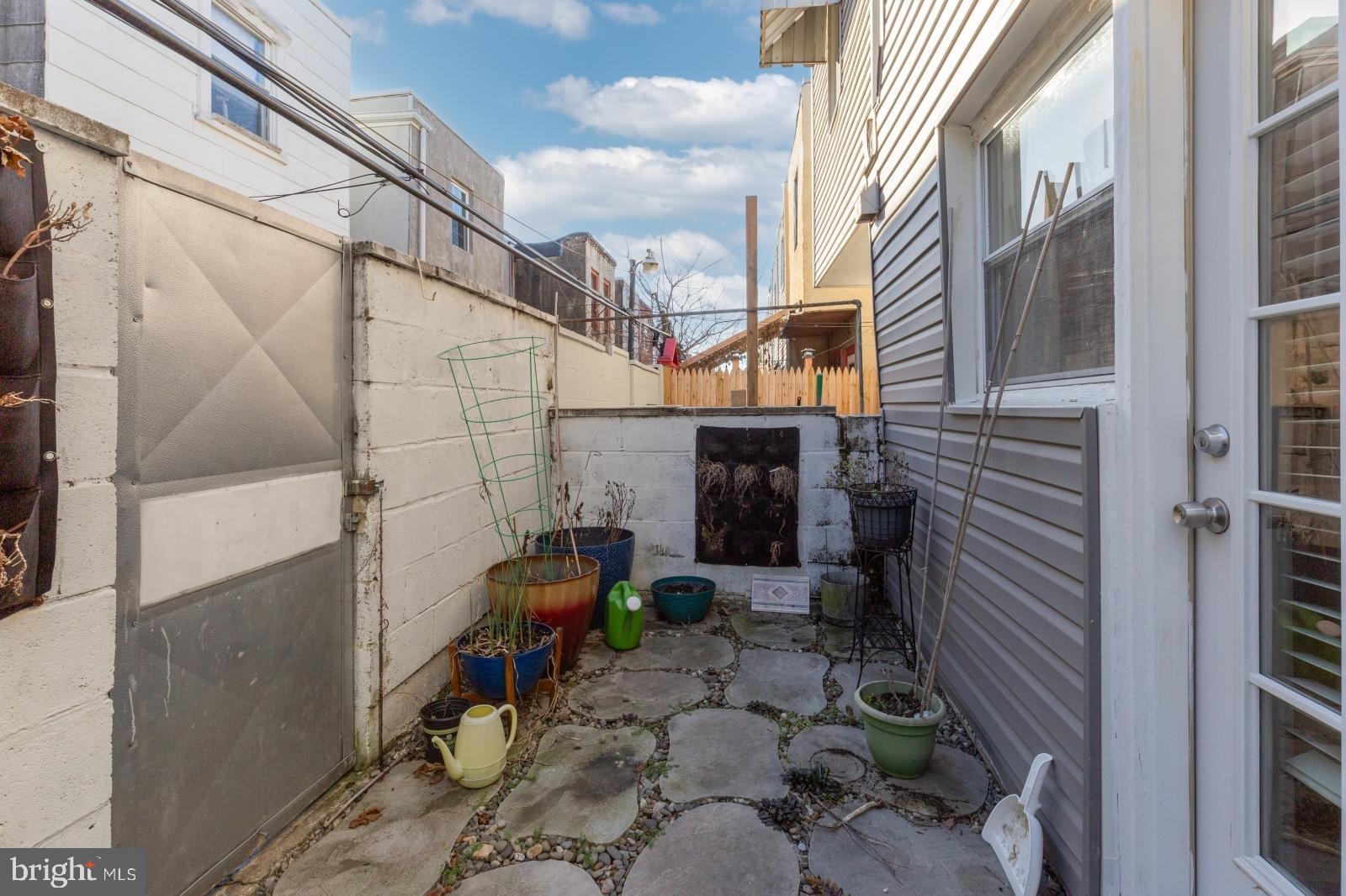 NEWBOLD - Residential Lease