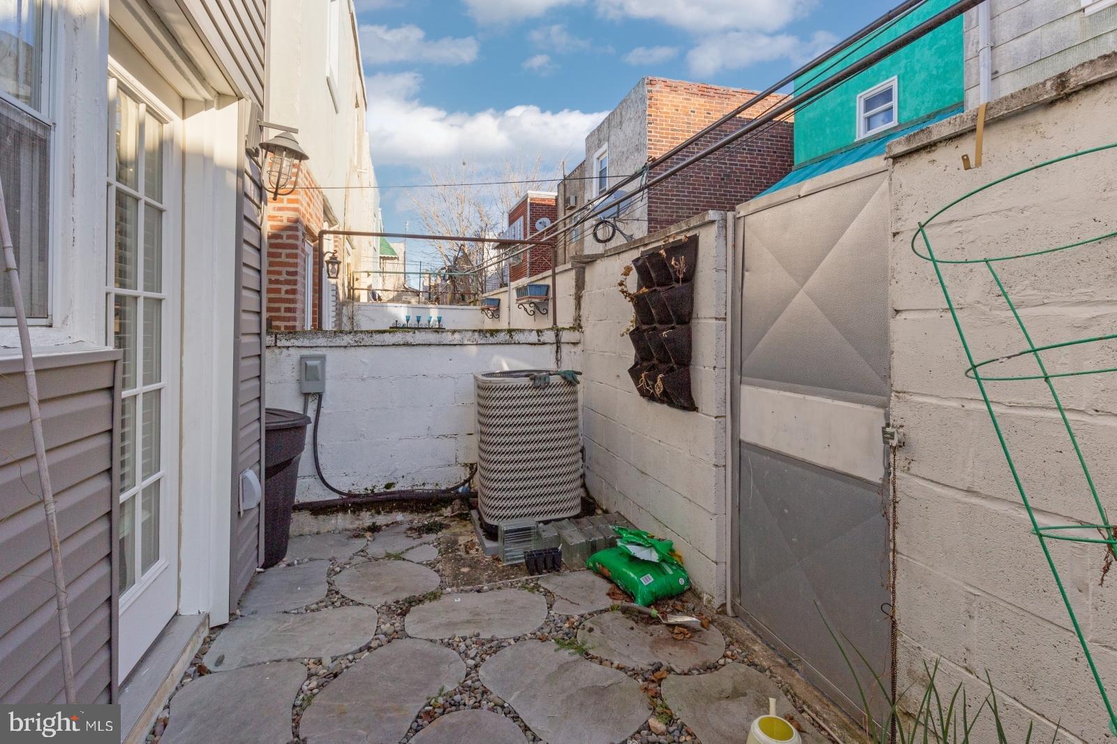 NEWBOLD - Residential Lease