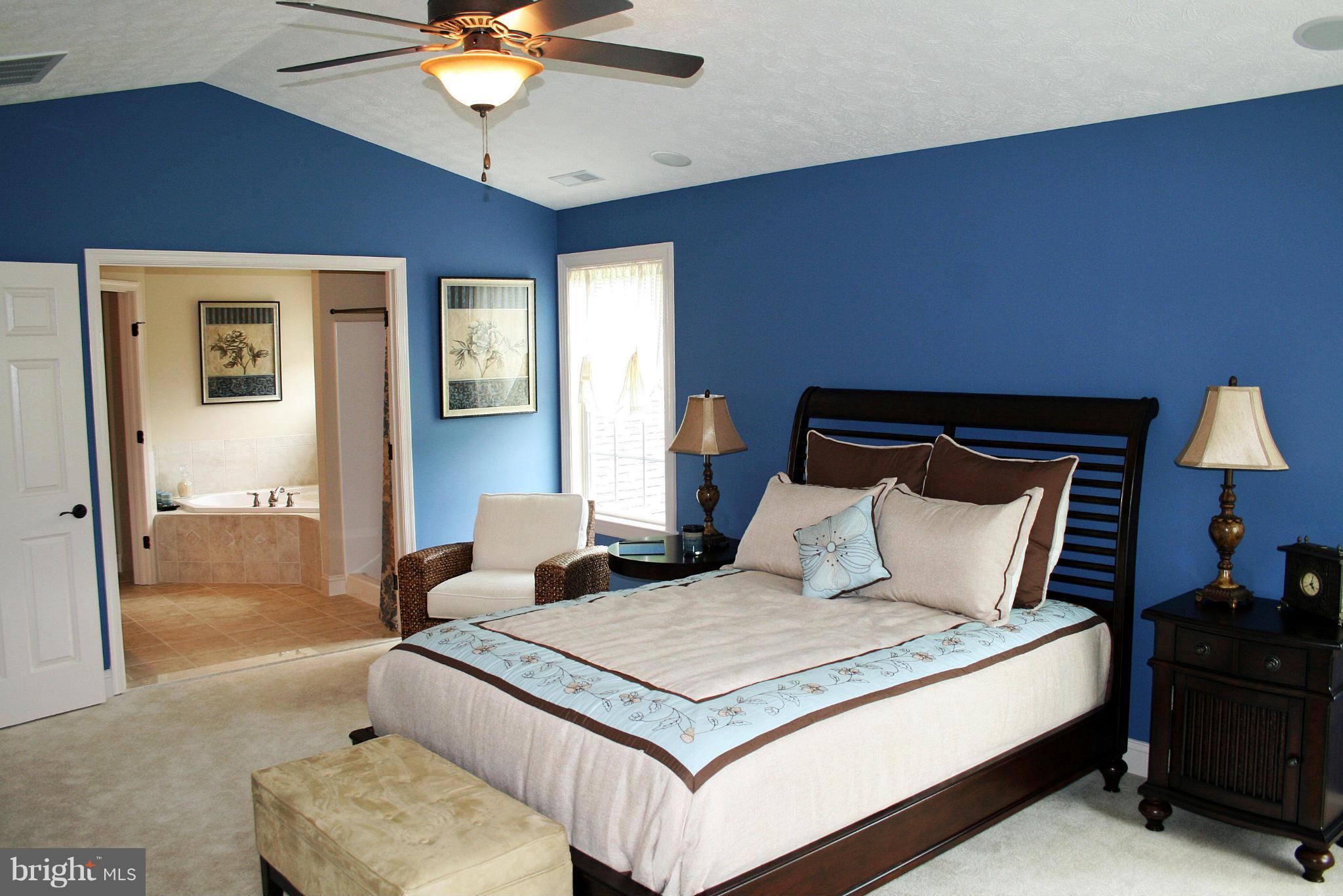 HERITAGE MANOR - Residential