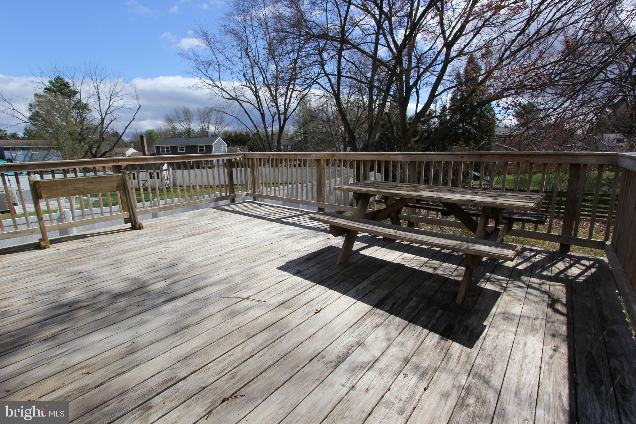 GLADE MANOR - Residential