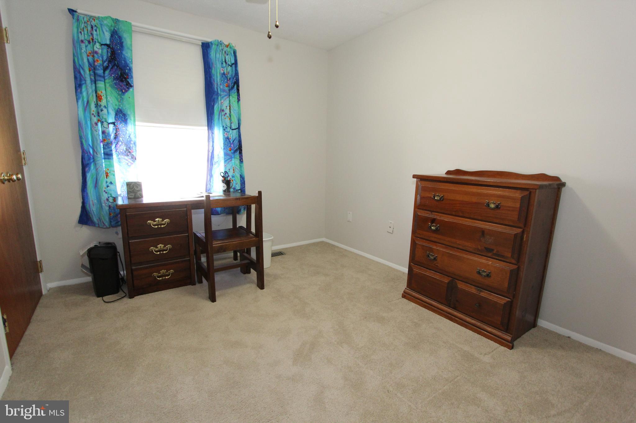 GLADE MANOR - Residential