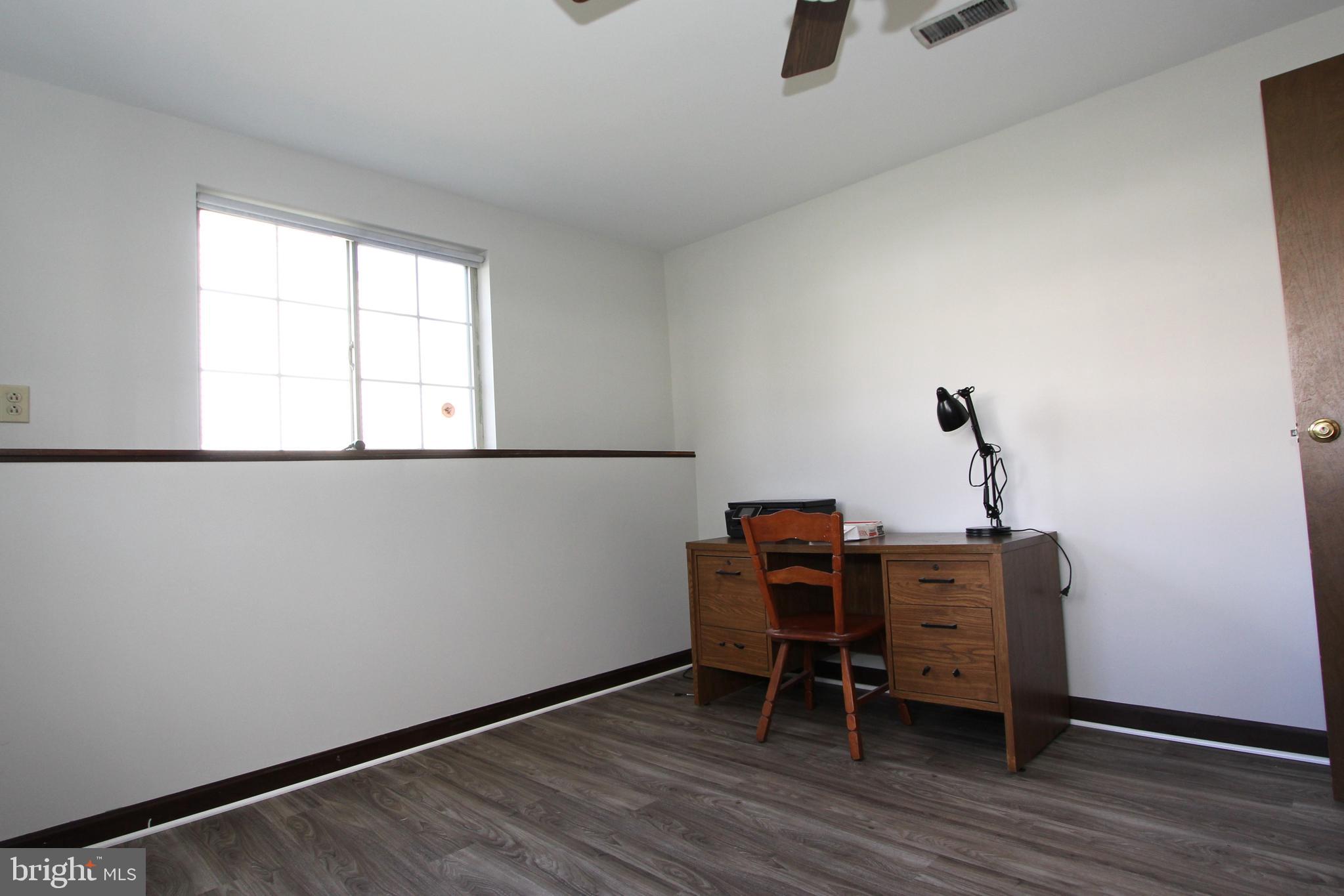 GLADE MANOR - Residential