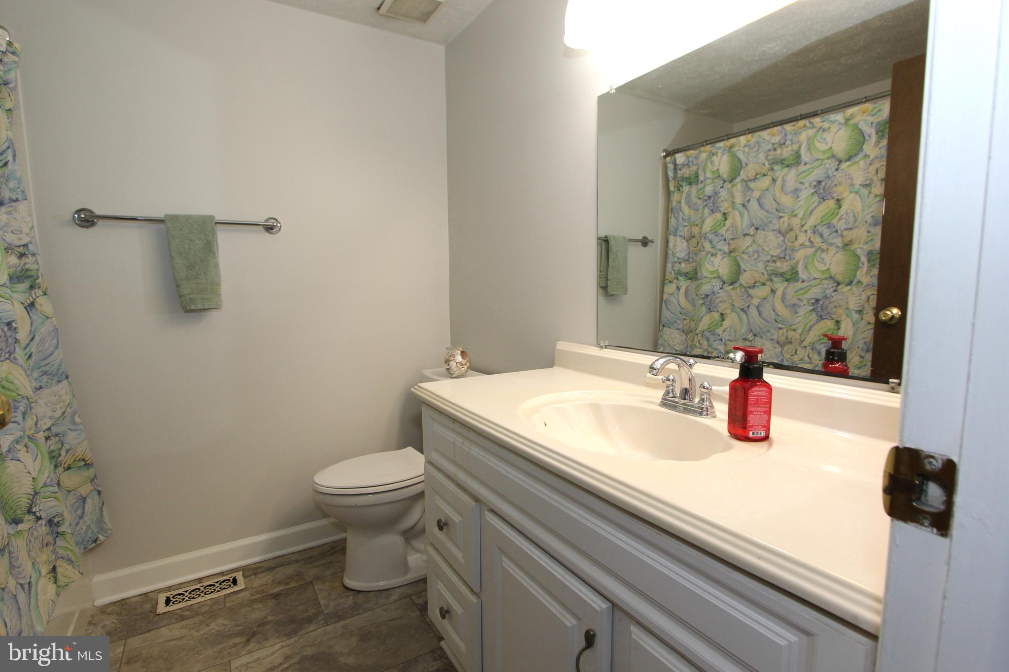 GLADE MANOR - Residential