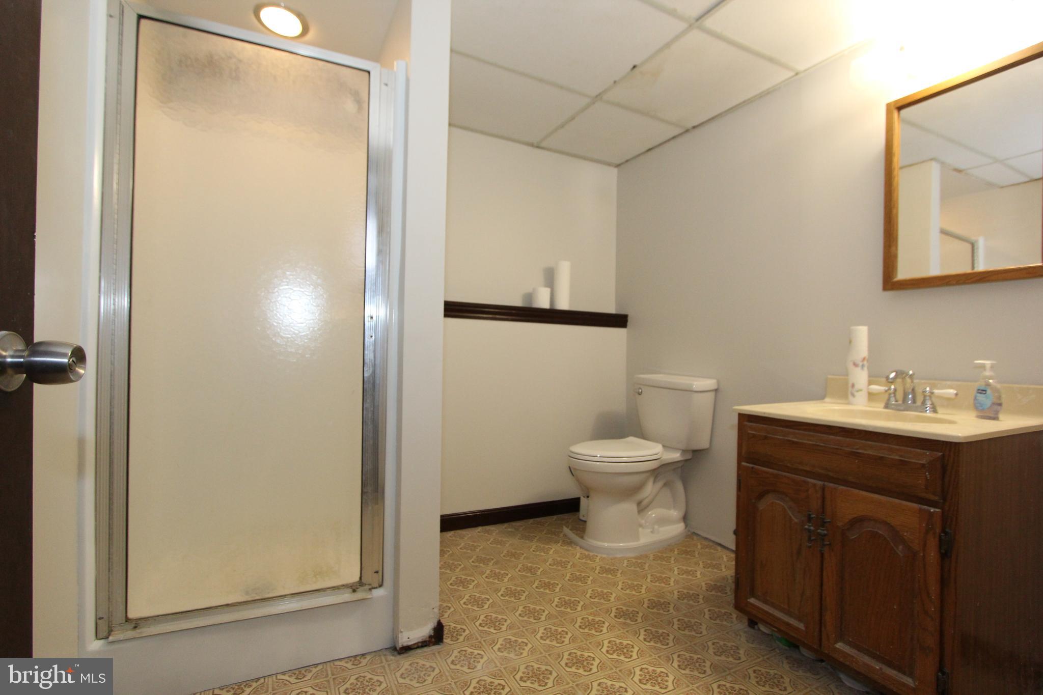 GLADE MANOR - Residential