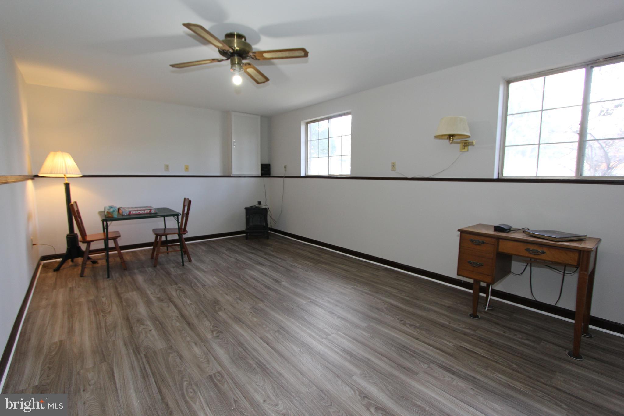 GLADE MANOR - Residential