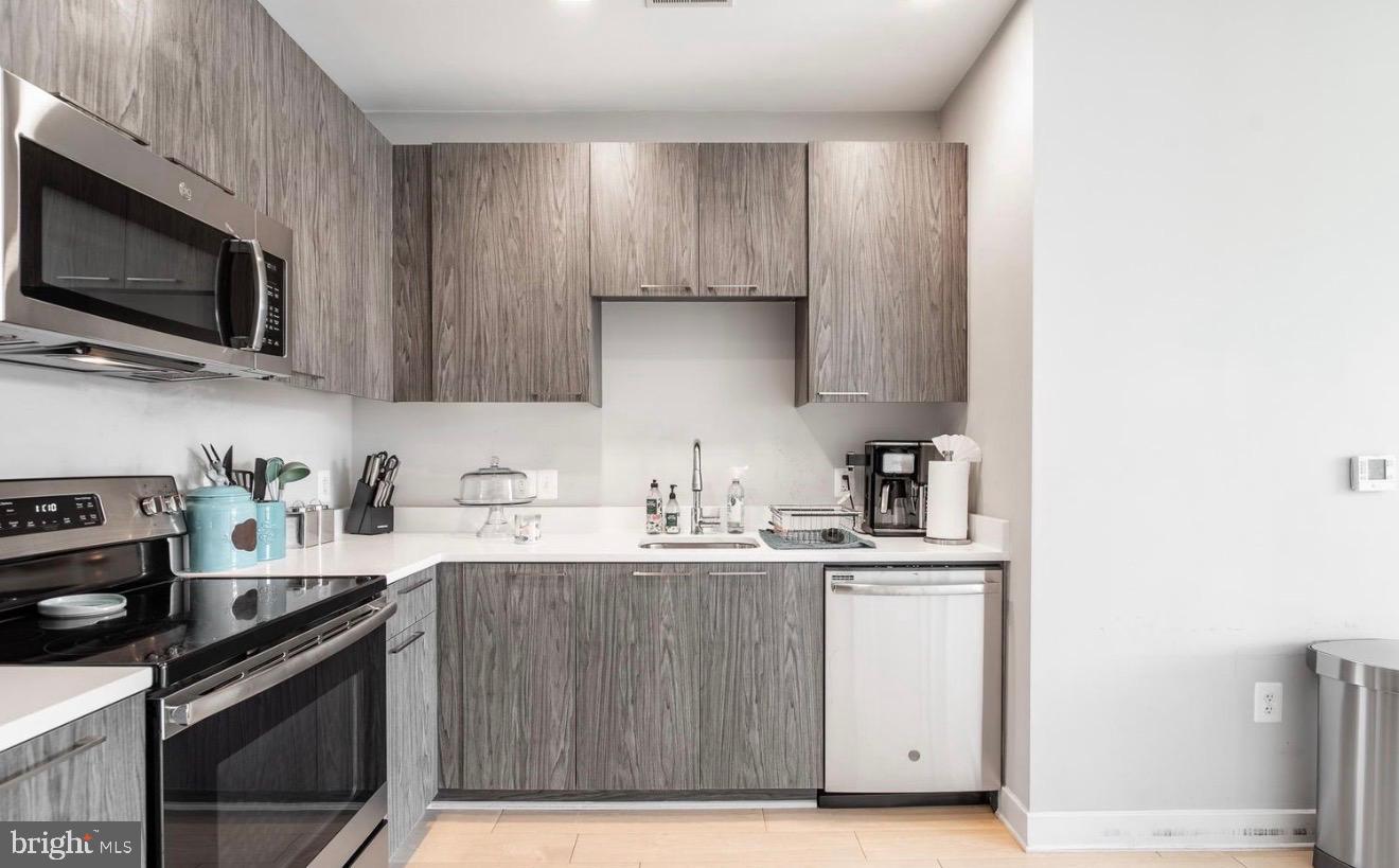 989 S BUCHANAN STREET 318