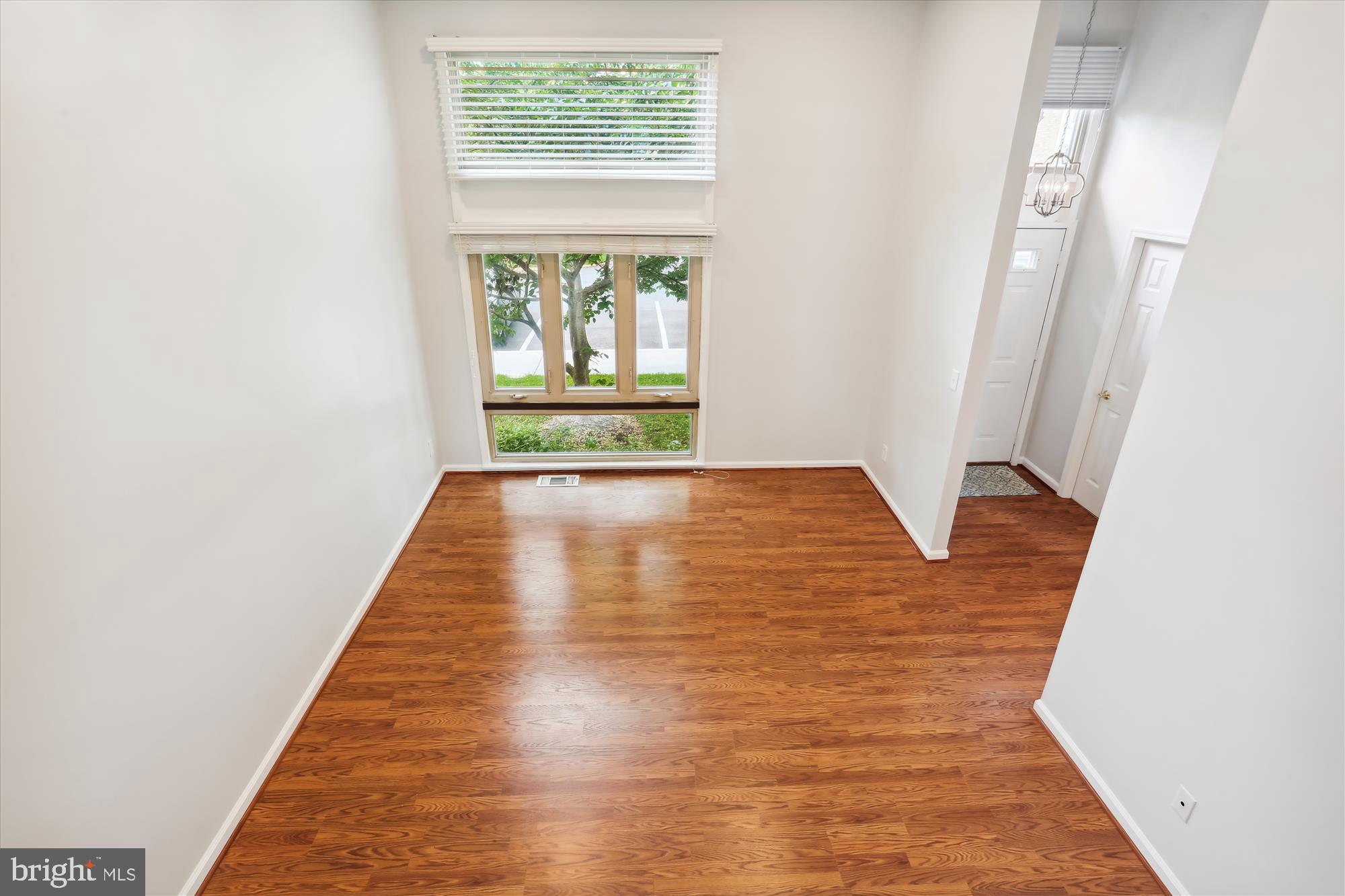 MILL CREEK - Residential