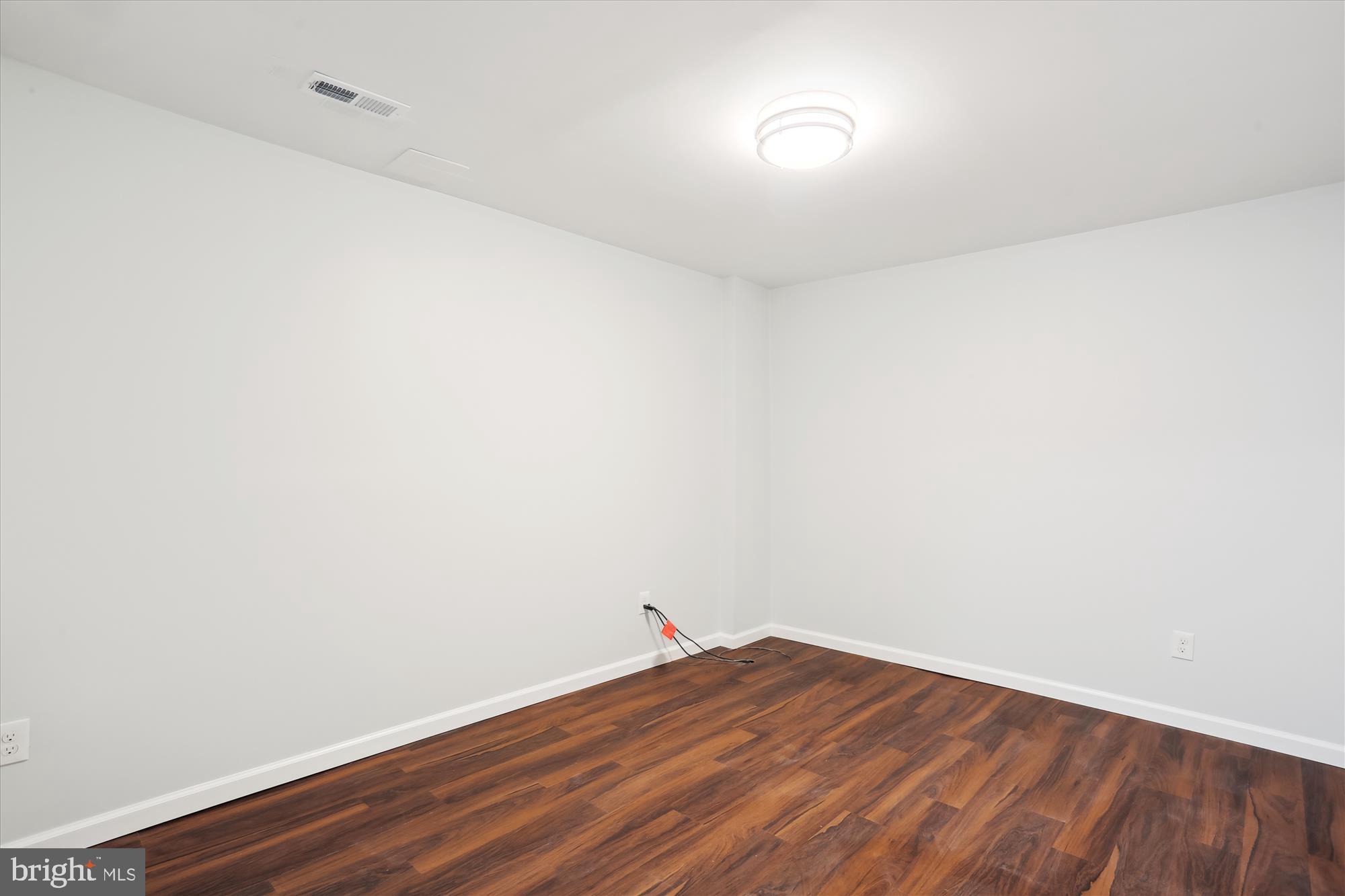 MILL CREEK - Residential