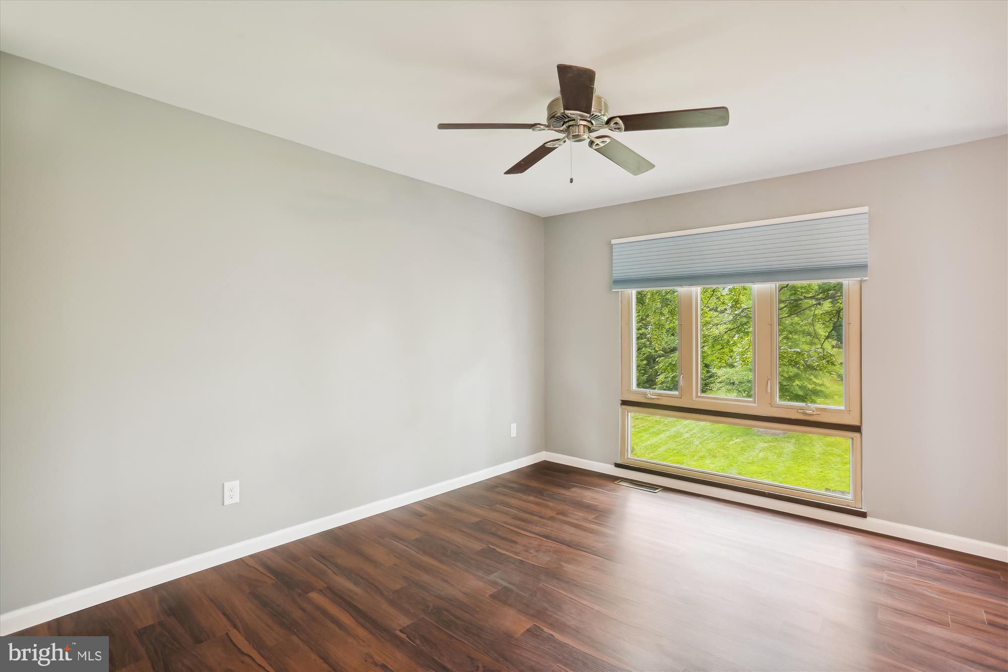 MILL CREEK - Residential