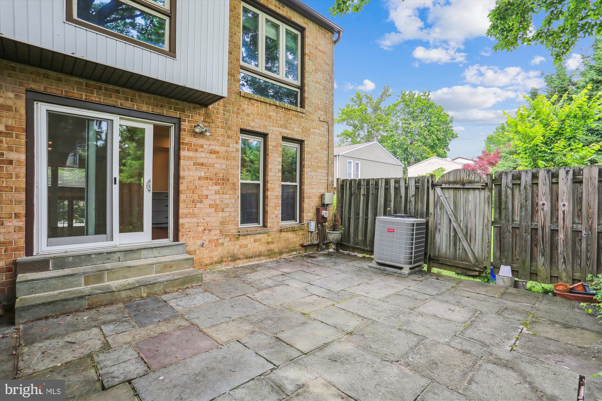 MILL CREEK - Residential